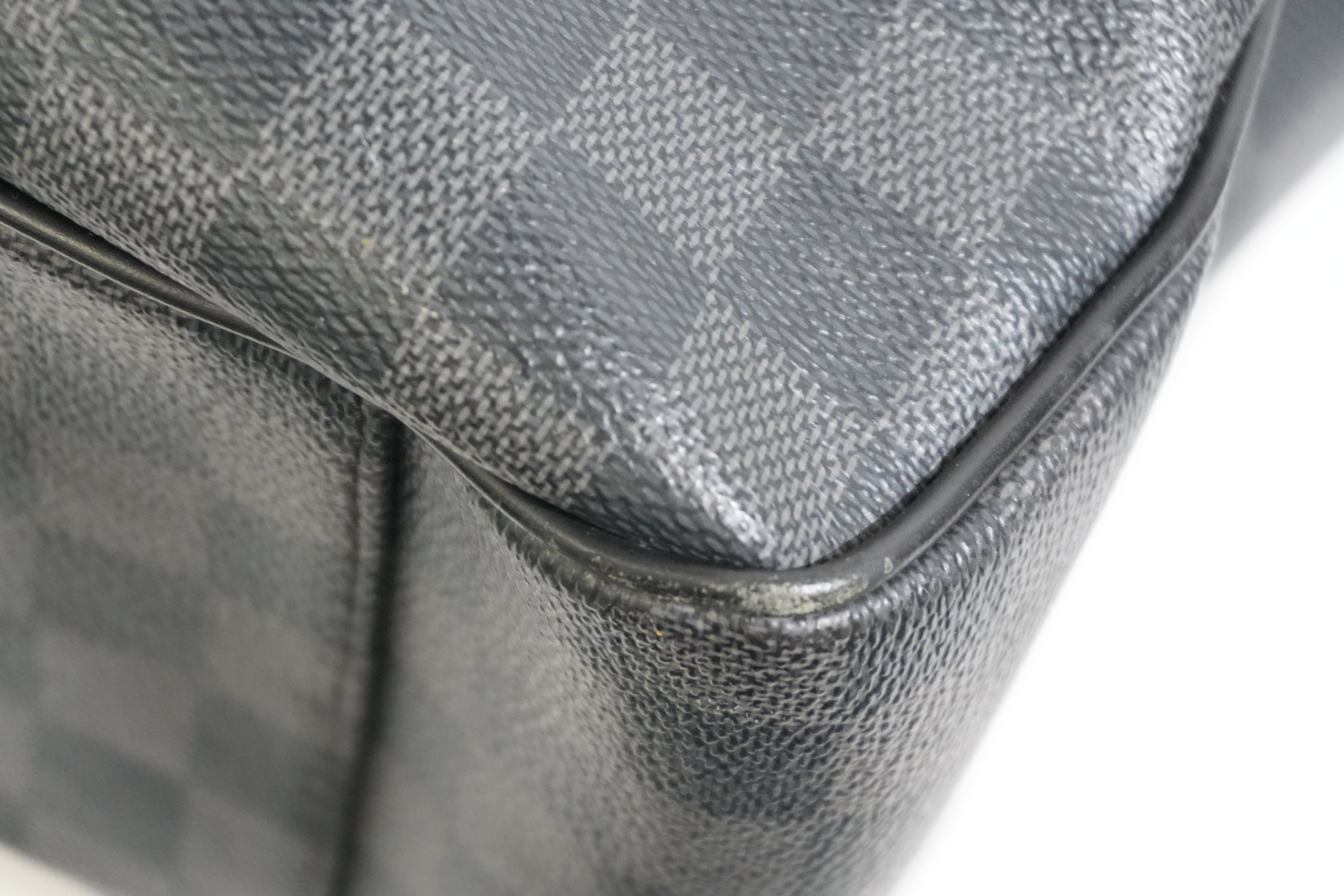 Pre-owned Louis Vuitton Damier Graphite Tadao Shoulder Tote Bag