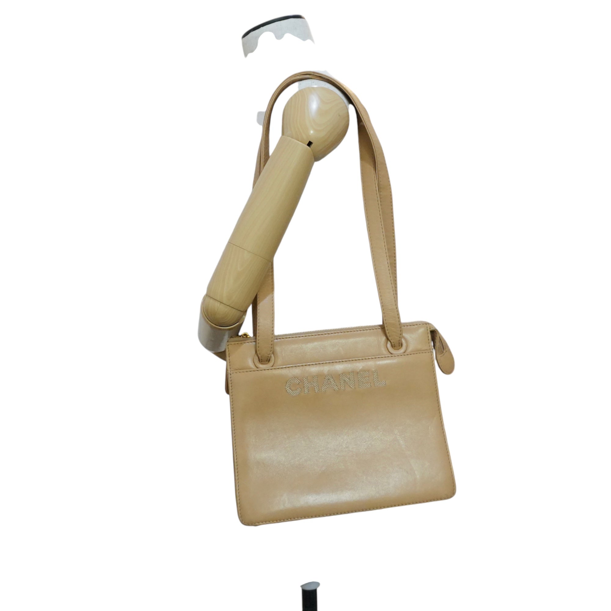 Pre-owned Chanel Lambskin Leather Tote Bag Beige