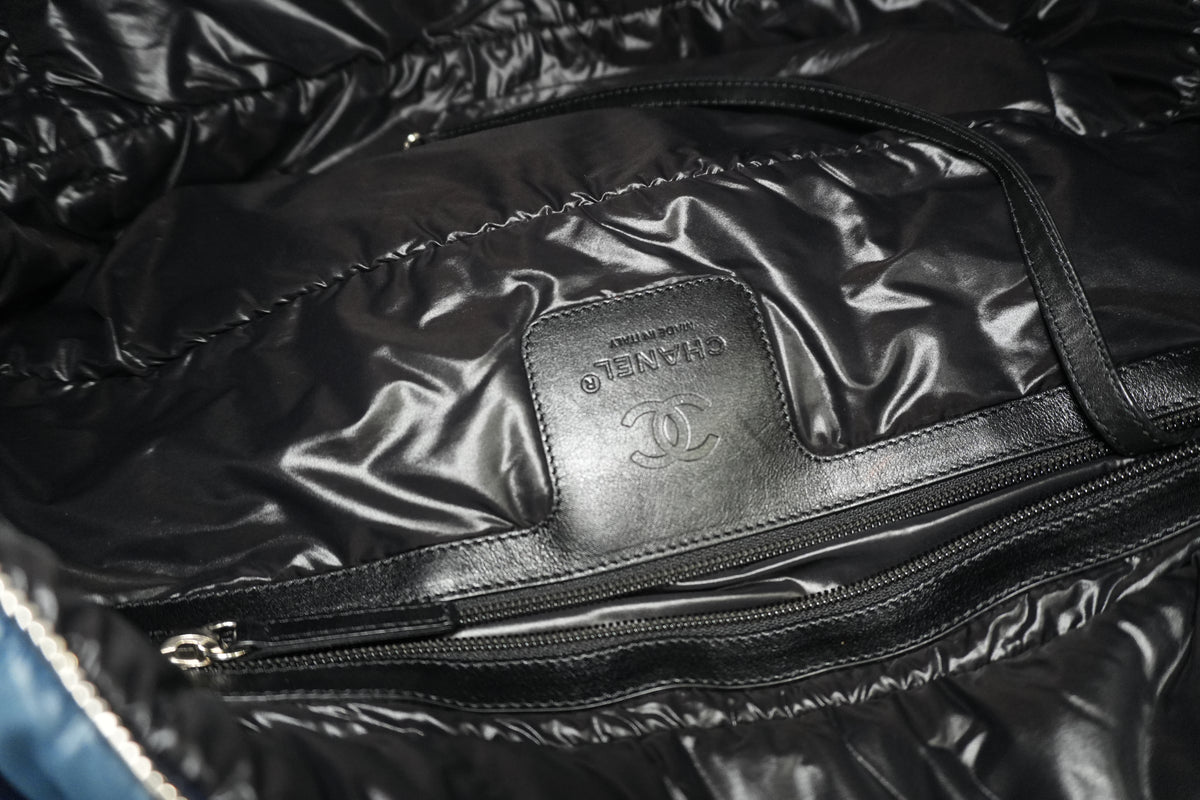 Pre-Owned Chanel Coco Cocoon Tote Bag Blue