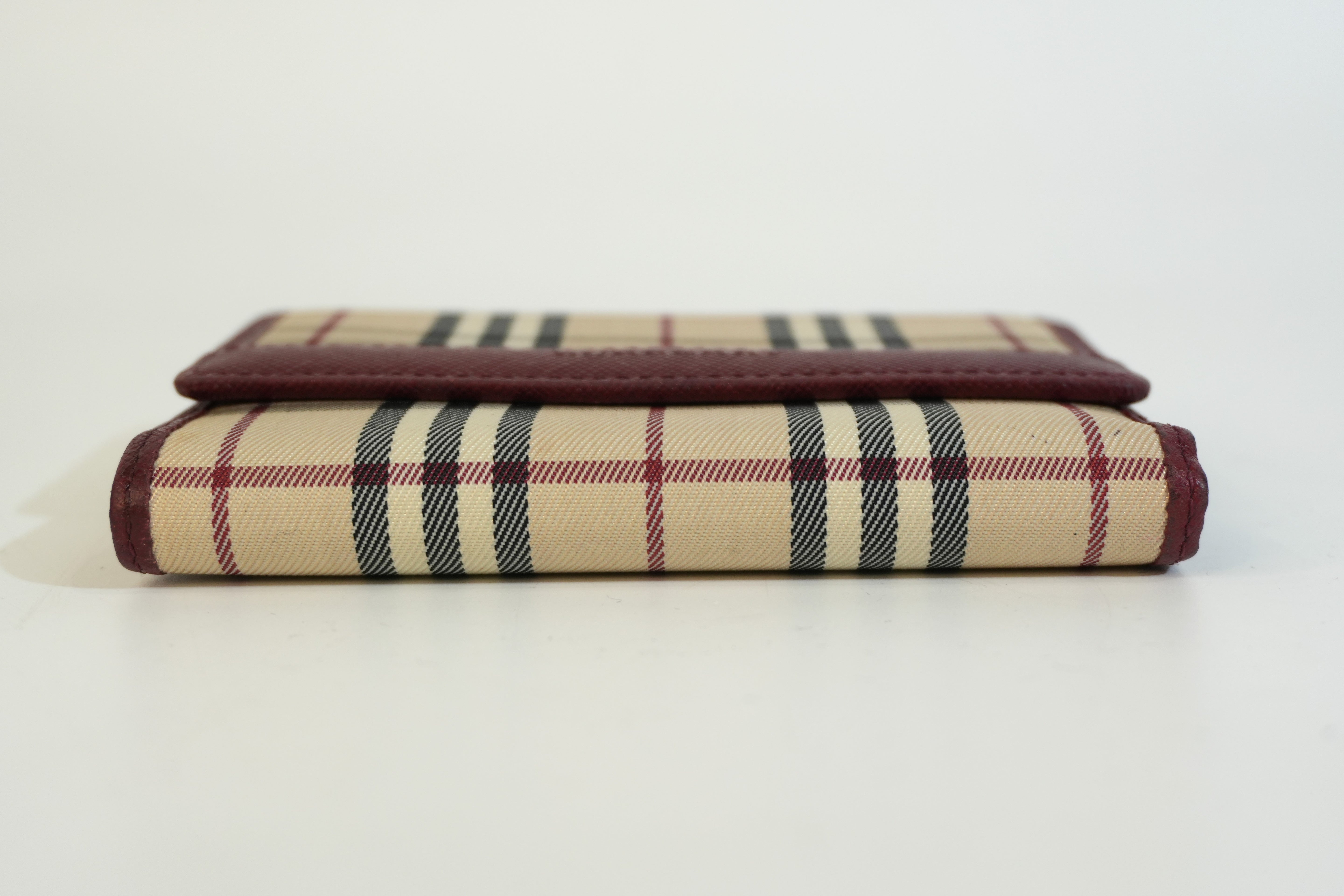 Pre-owned Burberry Nova Check Compact Wallet Beige and Red