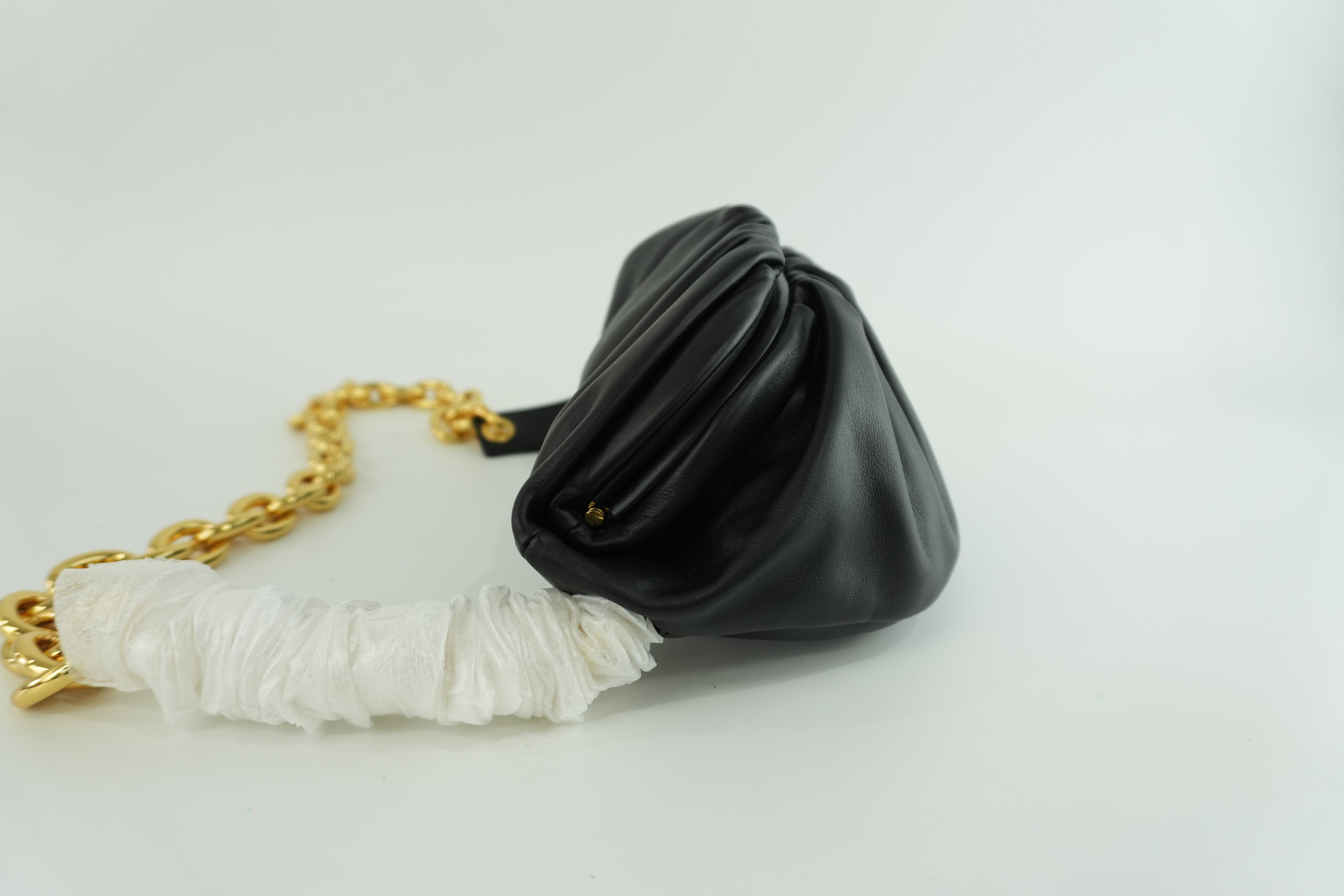 Bottega Veneta Chain Pouch Black Leather Used