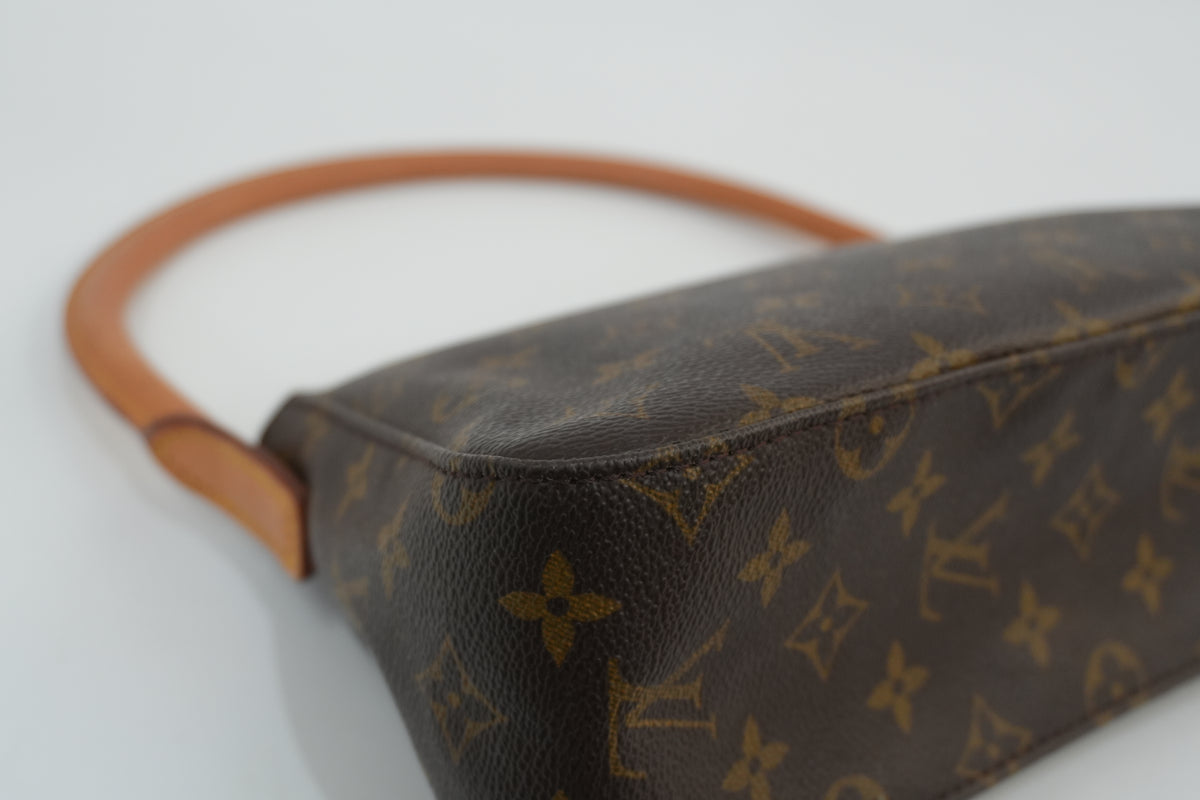 Pre-Owned Louis Vuitton Mini Looping Shoulder Bag