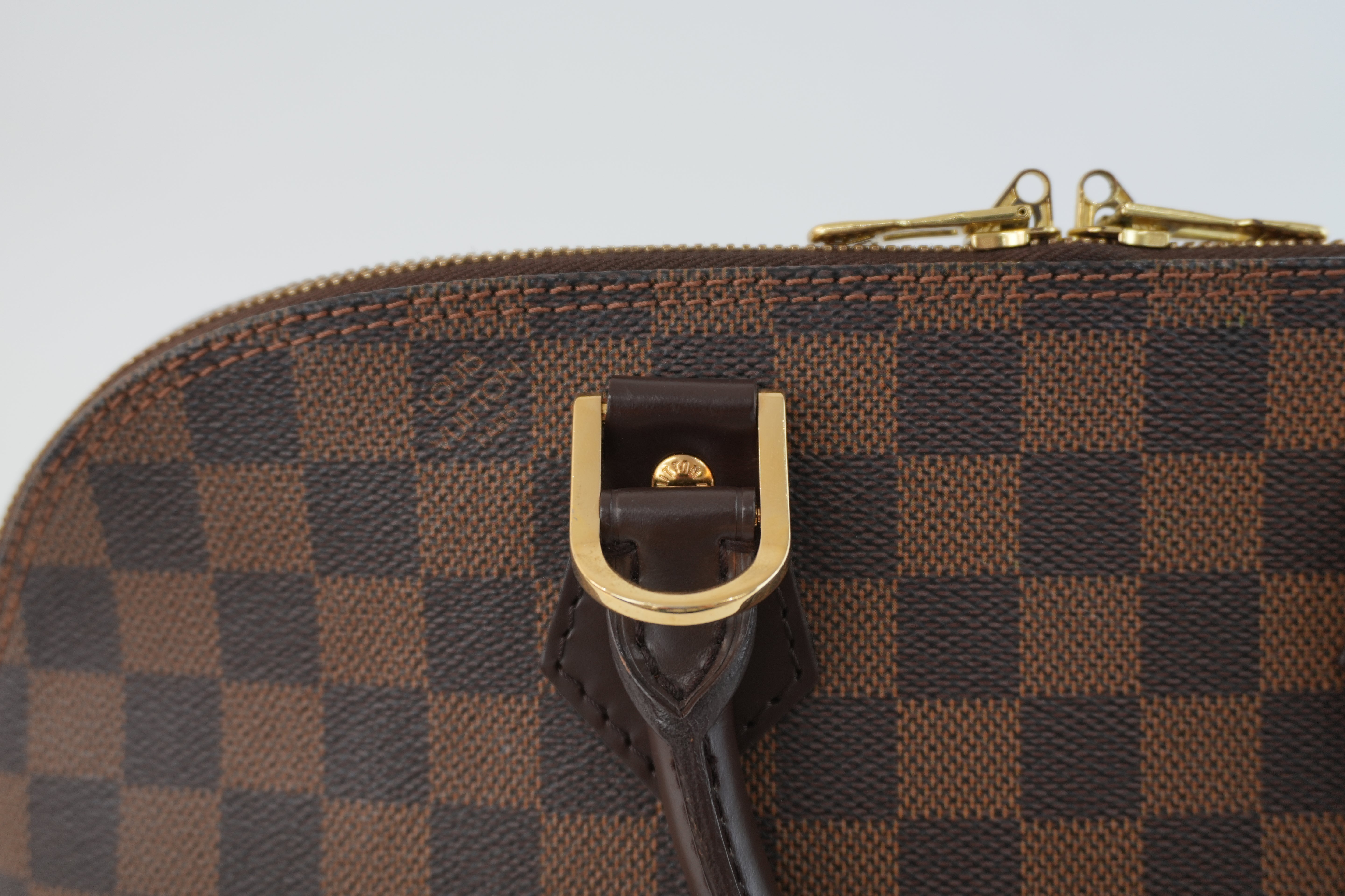 Louis Vuitton Damier Ebene Alma Handbag Used