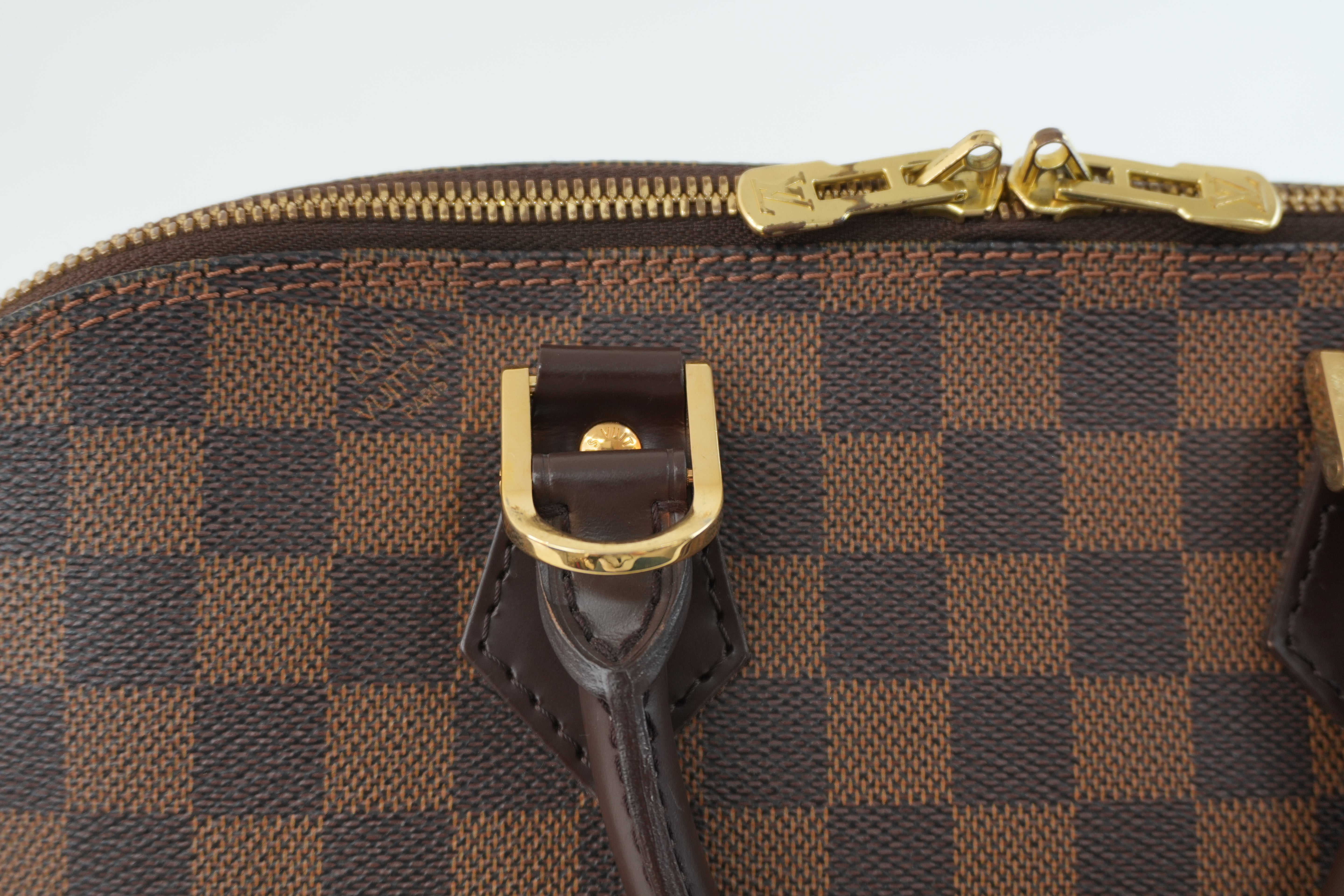 Louis Vuitton Damier Ebene Alma Handbag Used