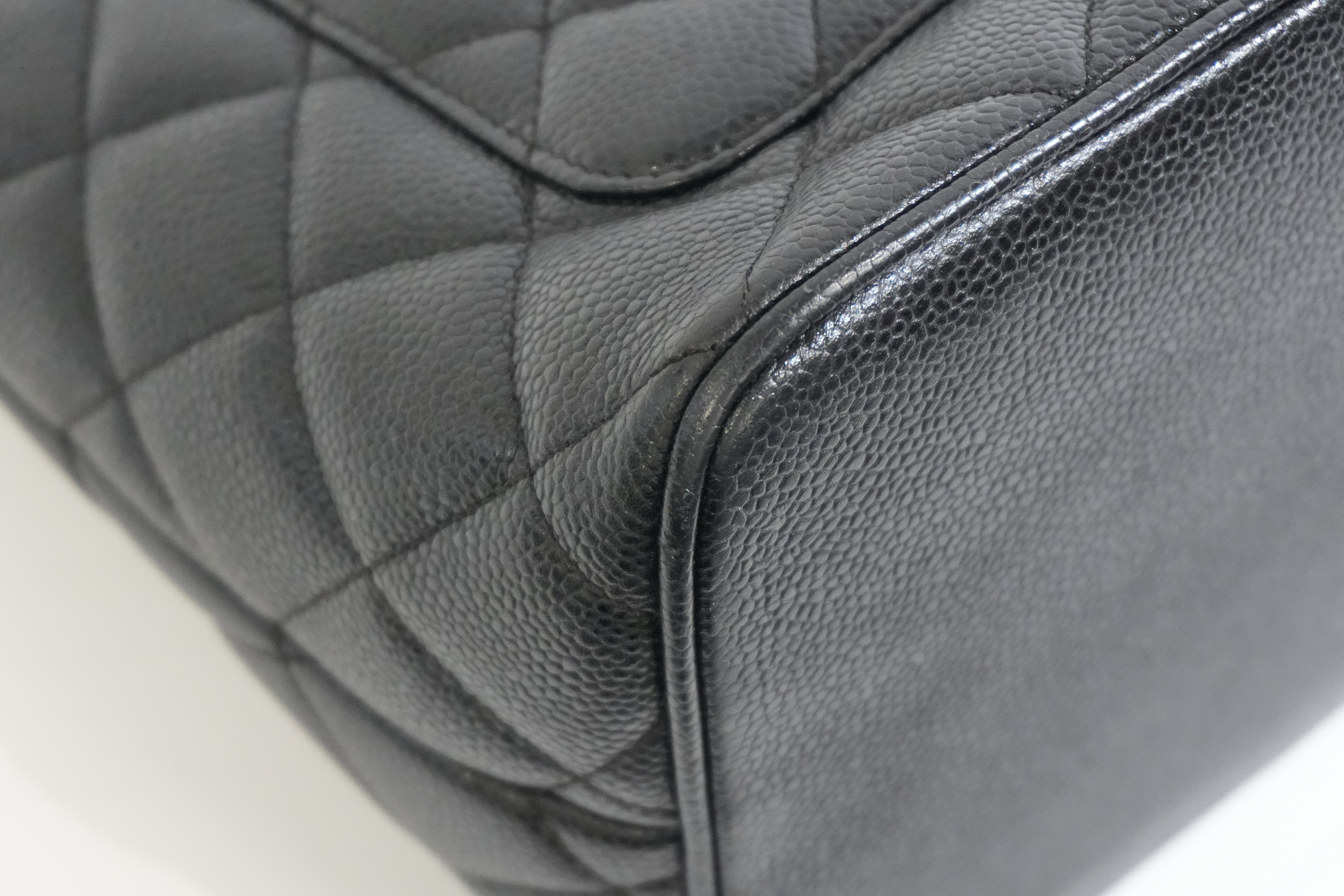 Pre-owned Chanel Caviar Skin Chanel Medallion Handbag Black