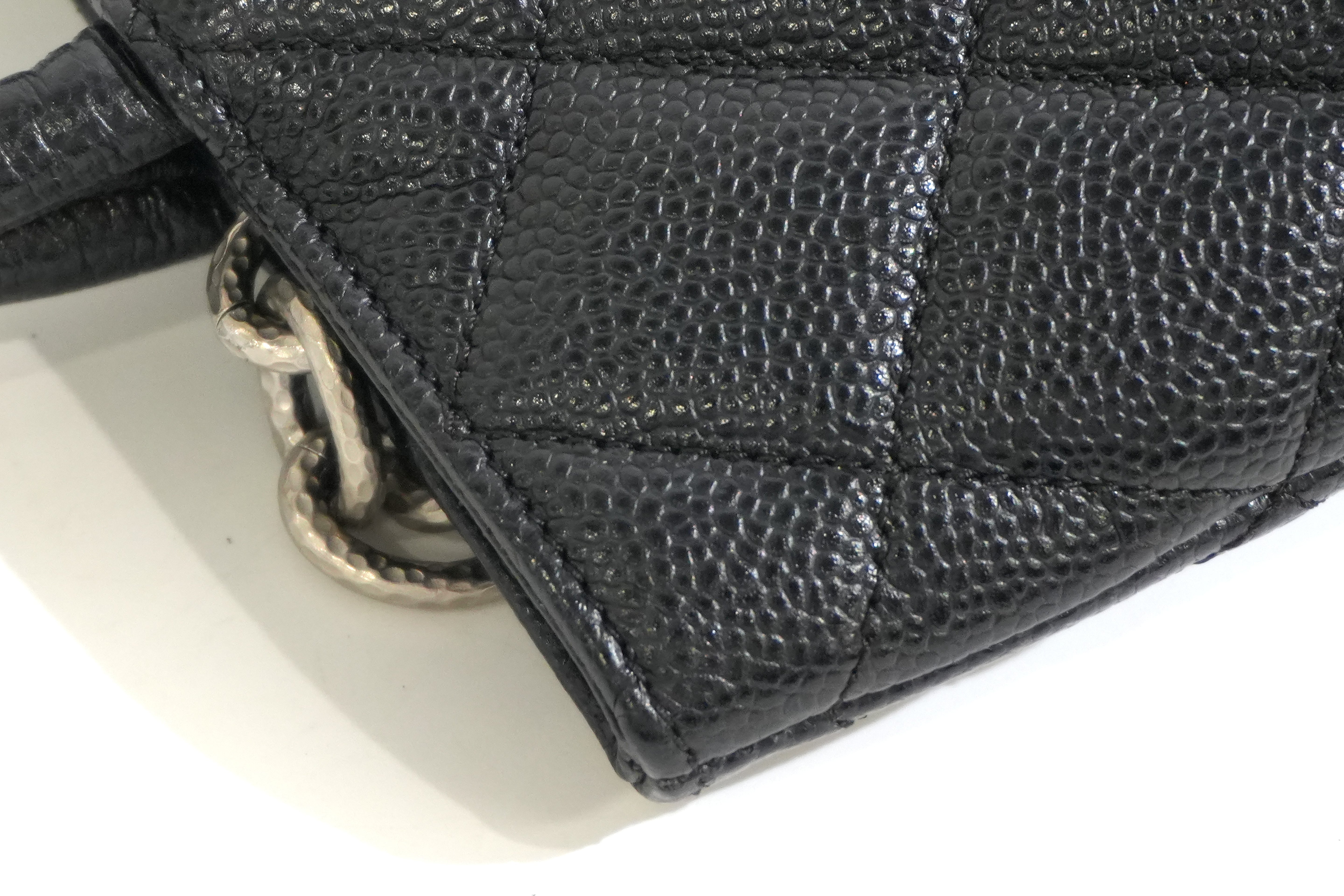 Pre-owned Chanel Caviar Skin Chanel Medallion Handbag Black