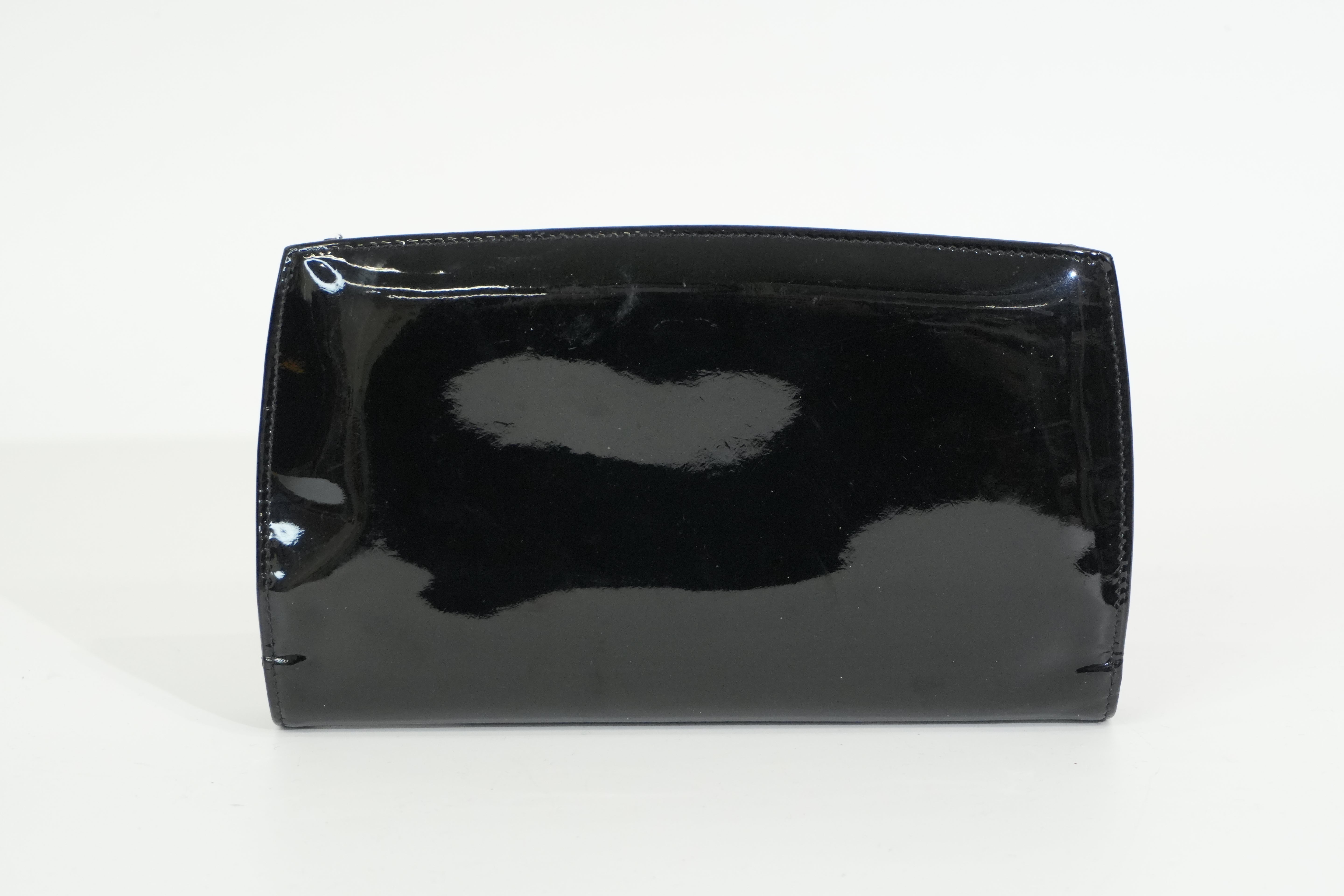 Pre-owned Chanel Patent Long Wallet Black