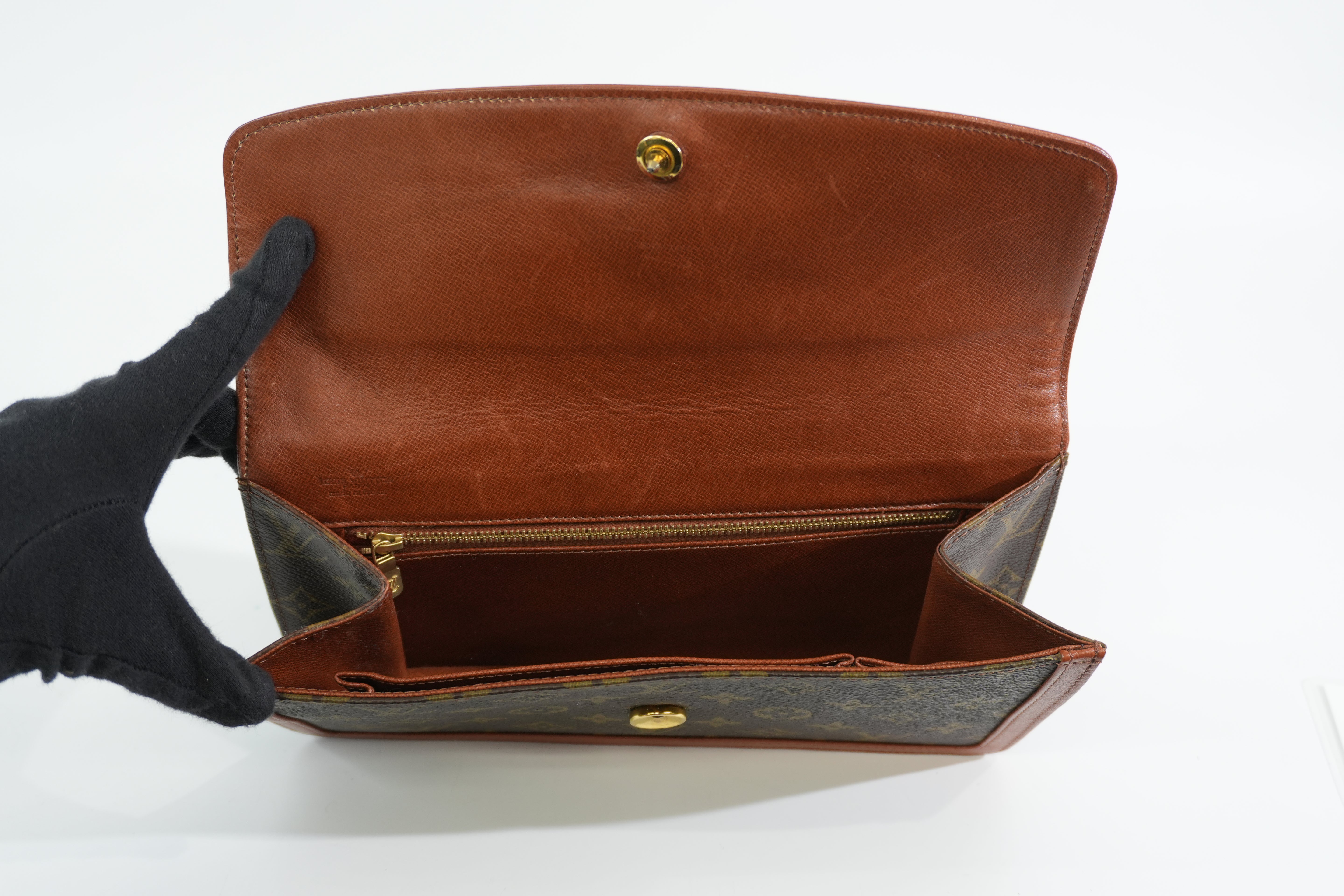 Pre-owned Louis Vuitton Monogram Dome Clutch Bag