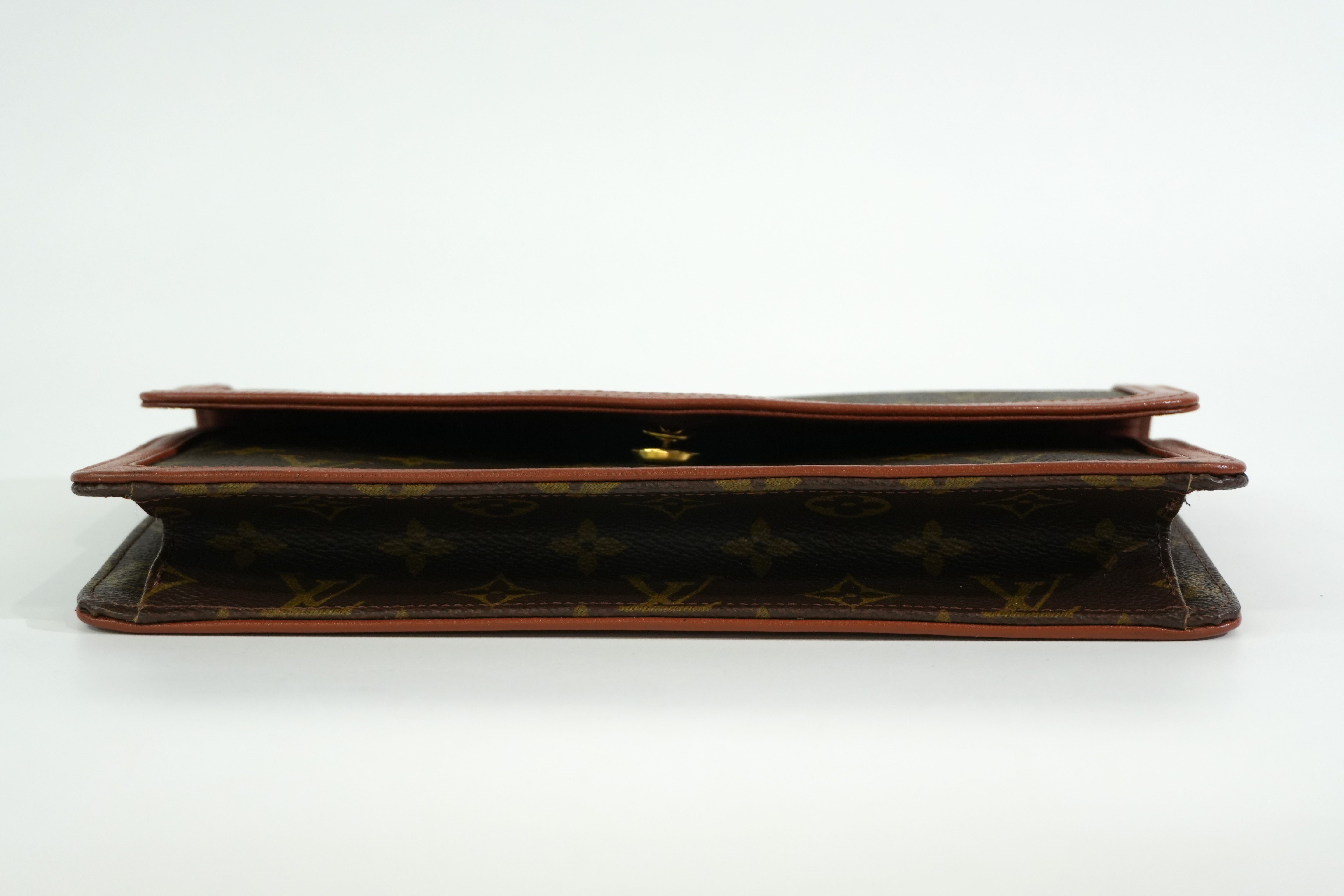 Pre-owned Louis Vuitton Monogram Dome Clutch Bag