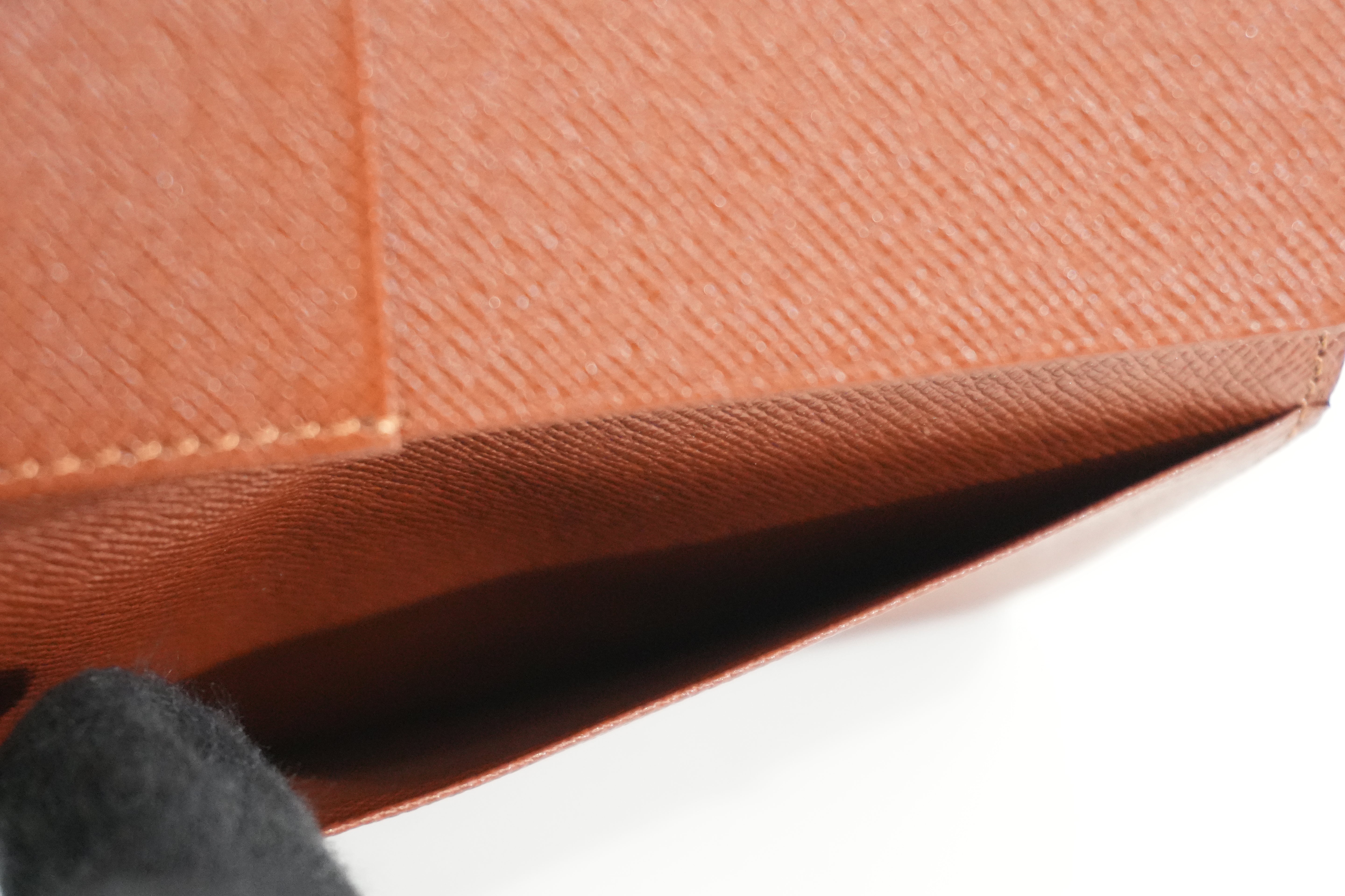 Pre-owned Louis Vuitton Monogram Passport Case