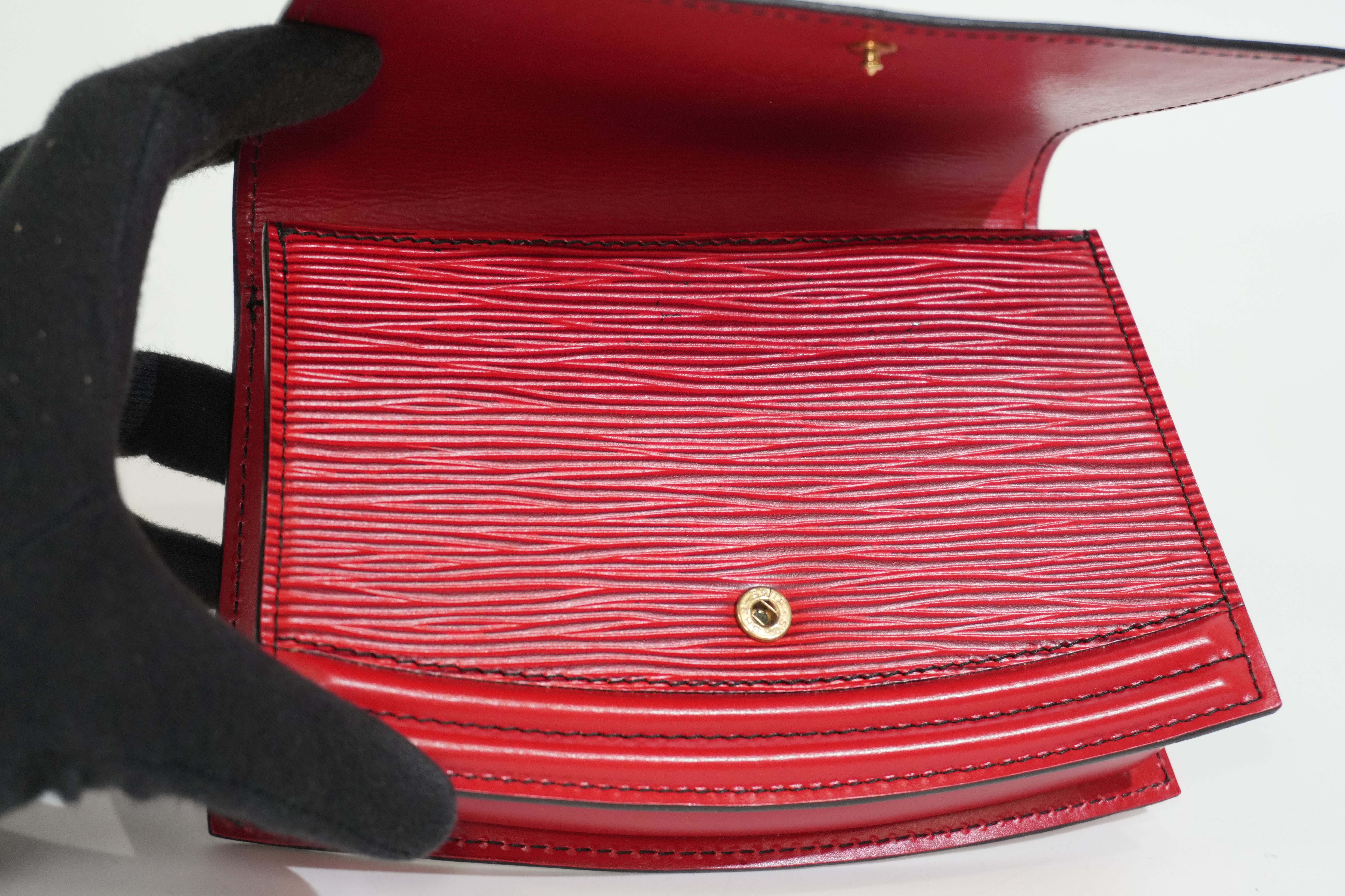 Pre-owned Louis Vuitton Epi Tilsitt Waist Bag Red