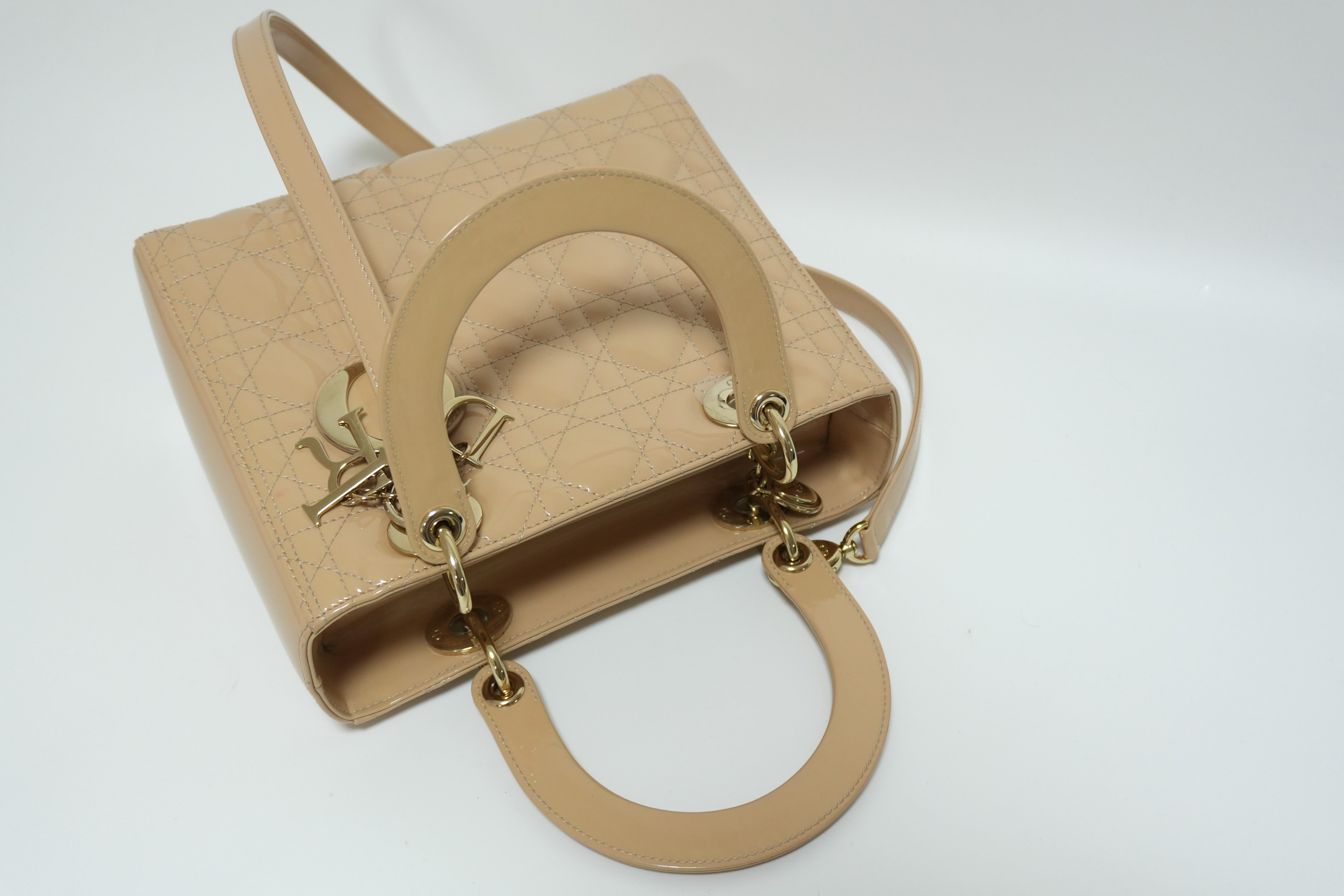 Pre-Owned Chanel New Travel Line MM Orange