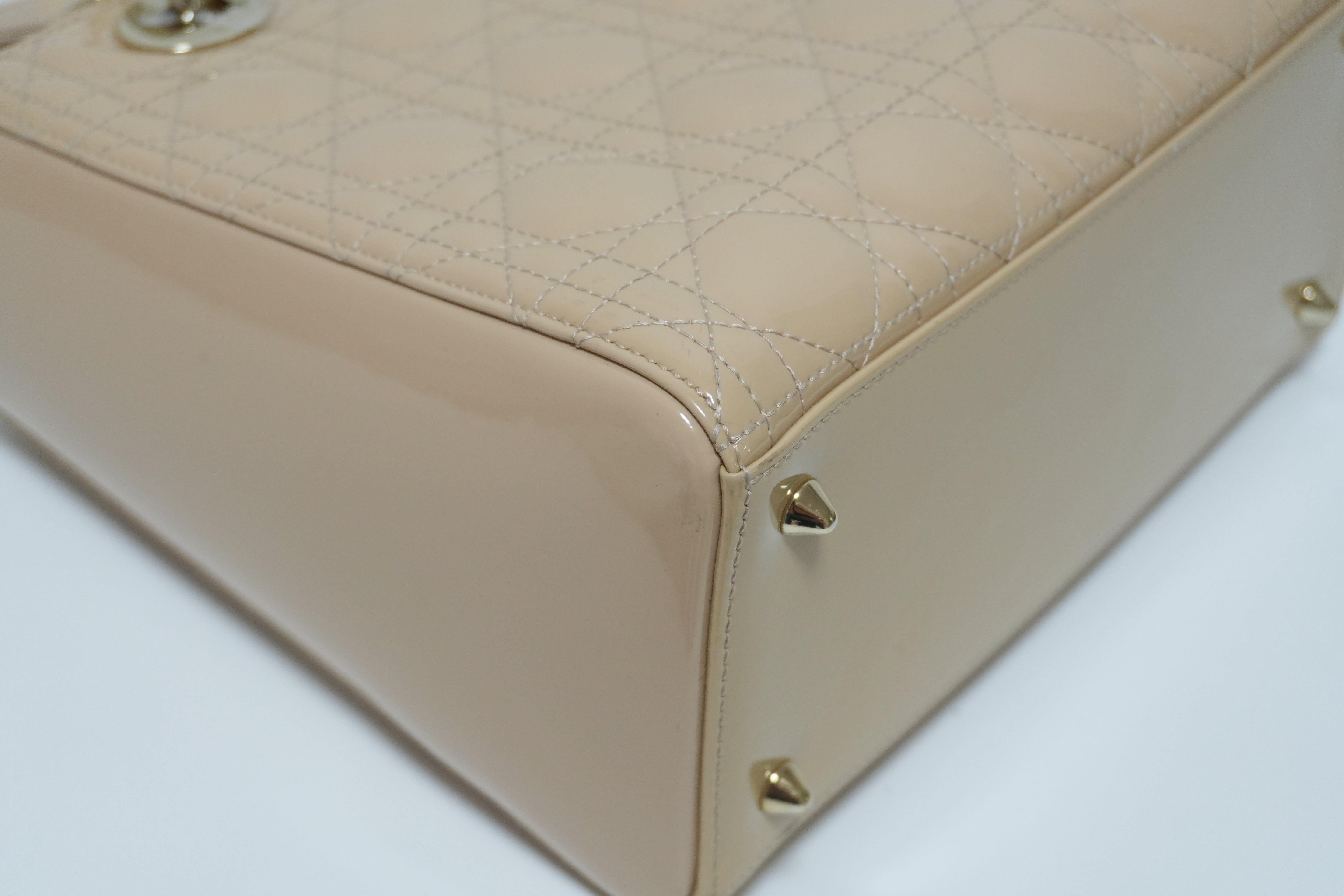 Pre-Owned Chanel New Travel Line MM Orange