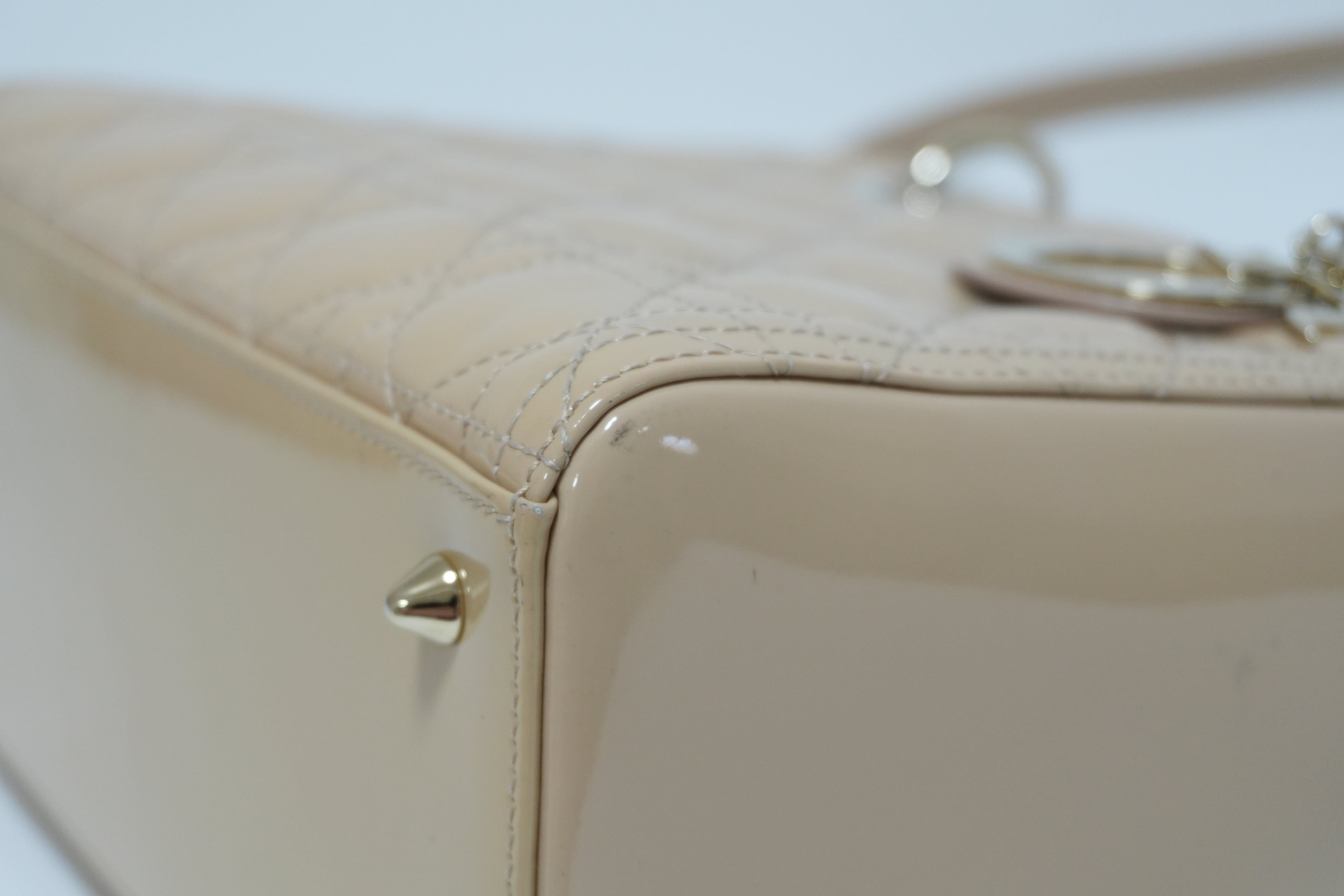 Pre-Owned Chanel New Travel Line MM Orange