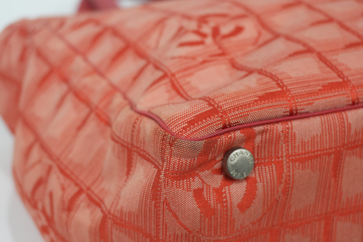 Pre-Owned Chanel New Travel Line MM Orange