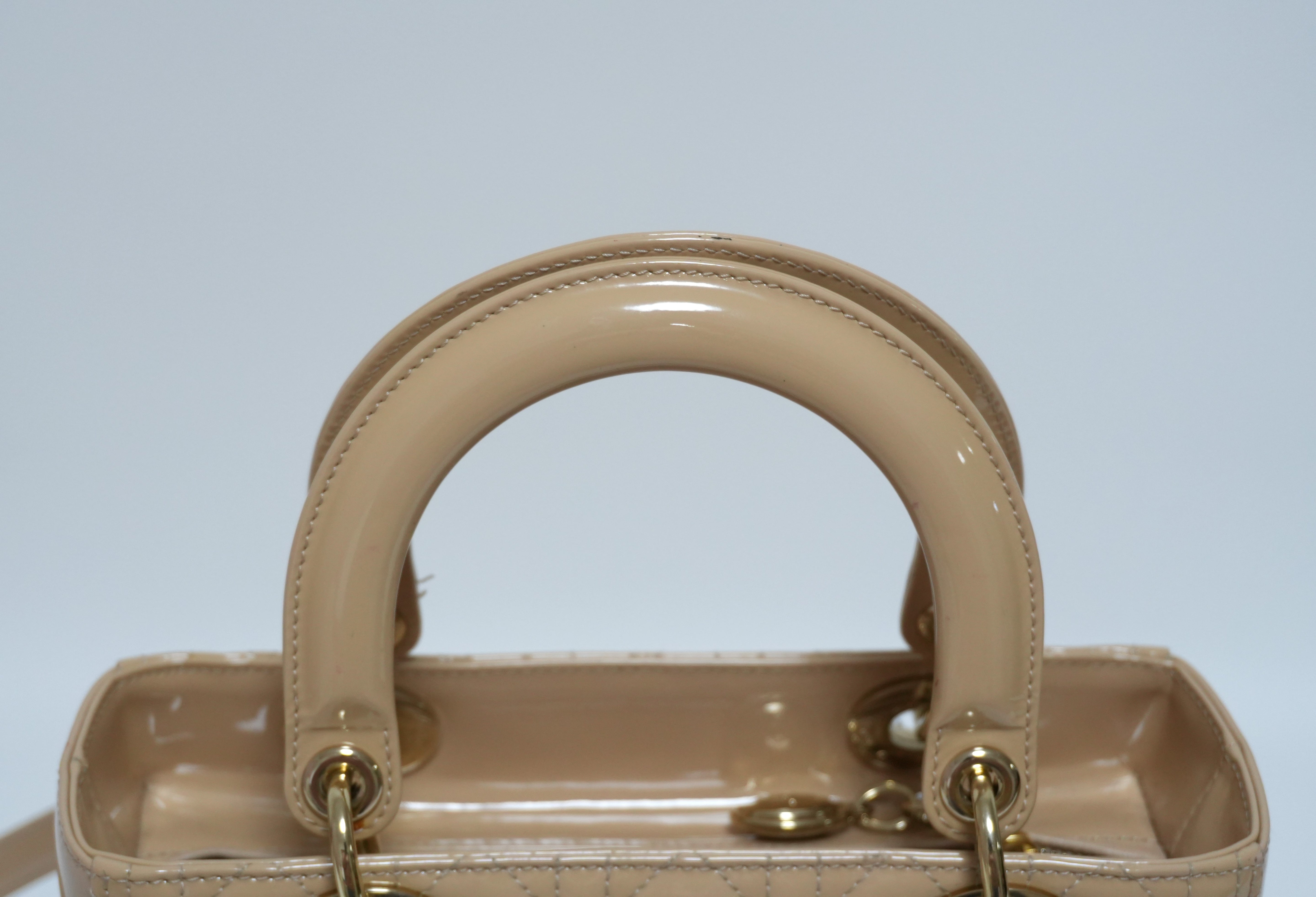 Pre-Owned Chanel New Travel Line MM Orange