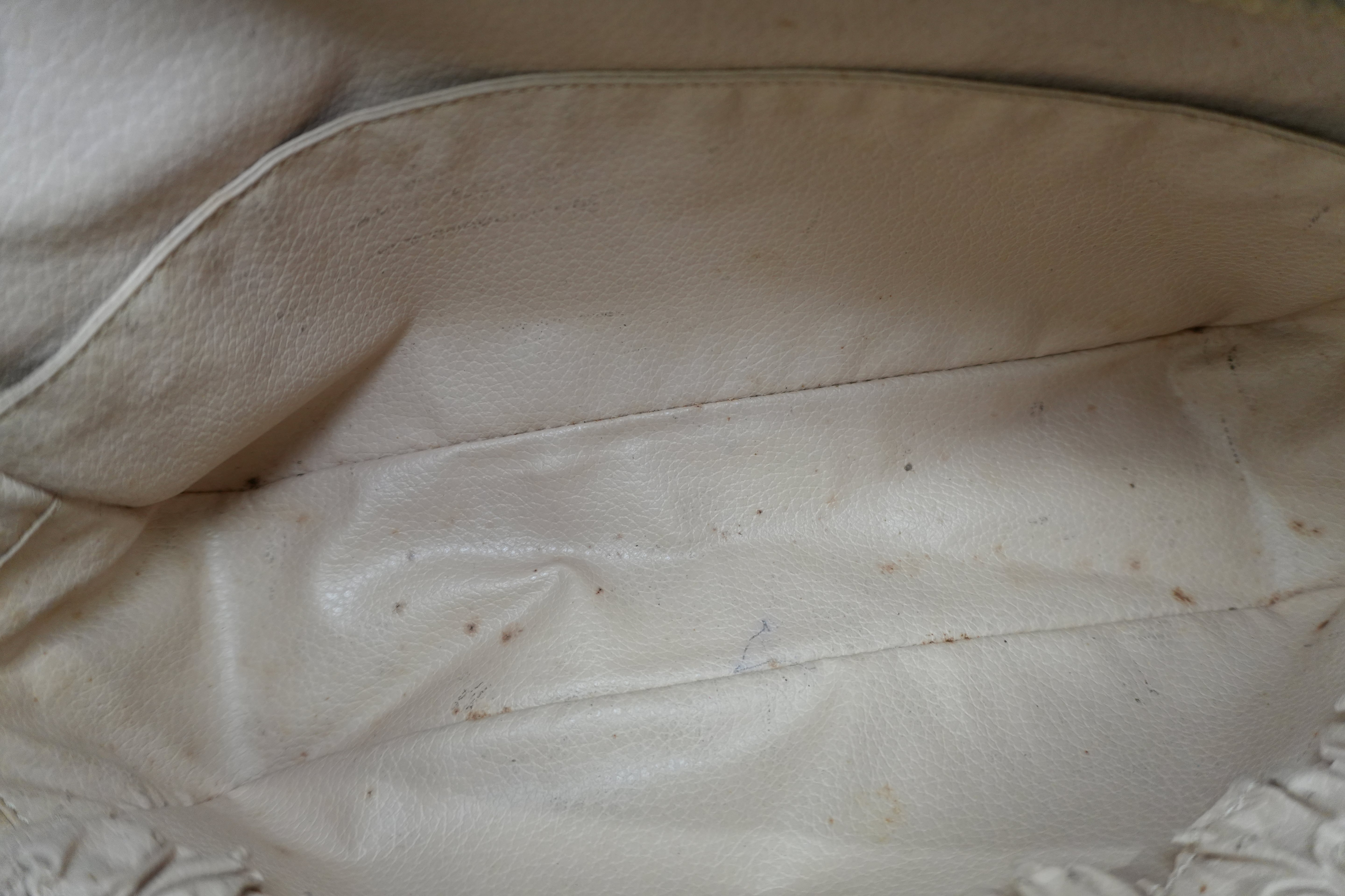 Louis Vuitton Monogram Trousse 28 Used