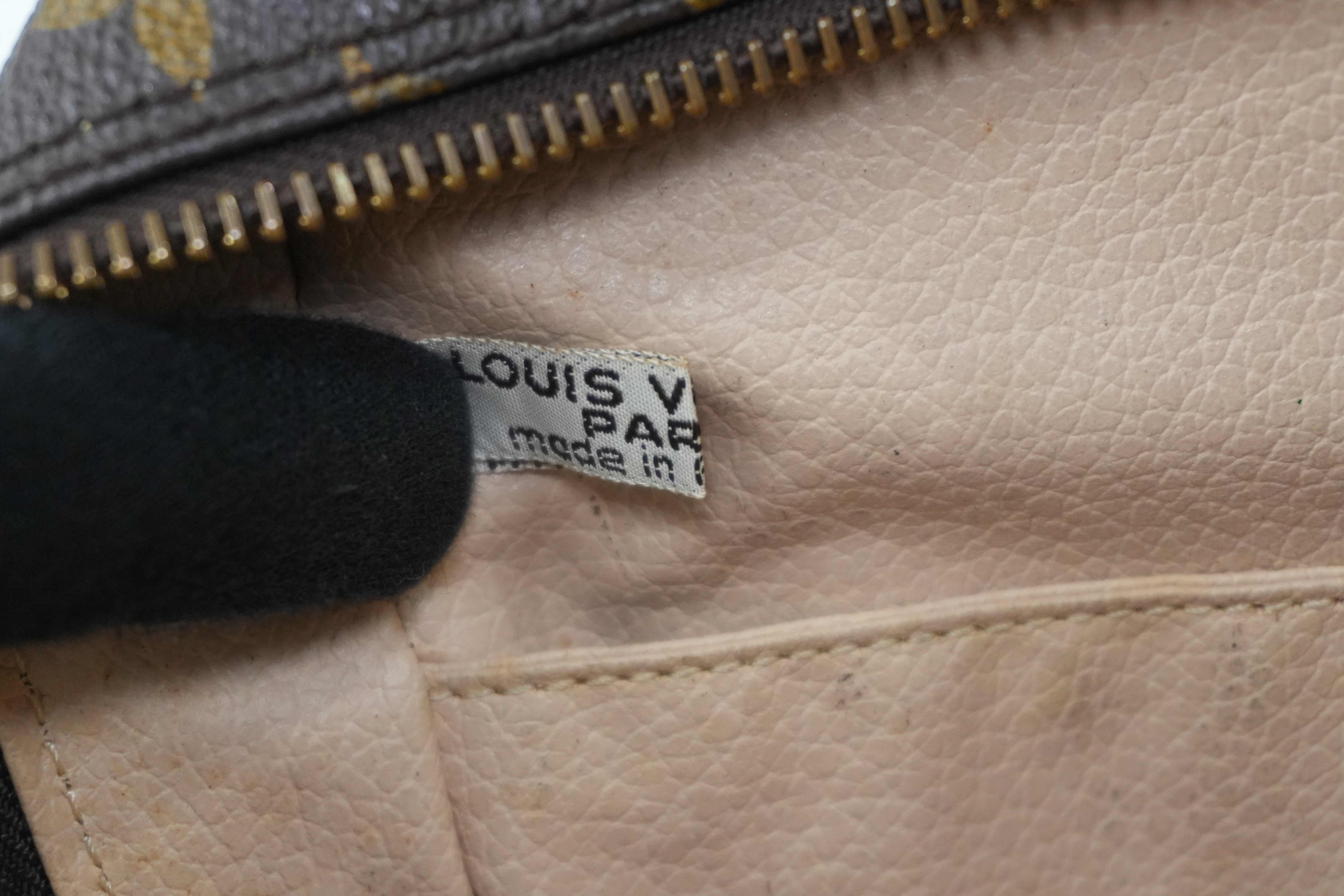 Louis Vuitton Monogram Trousse 28 Used