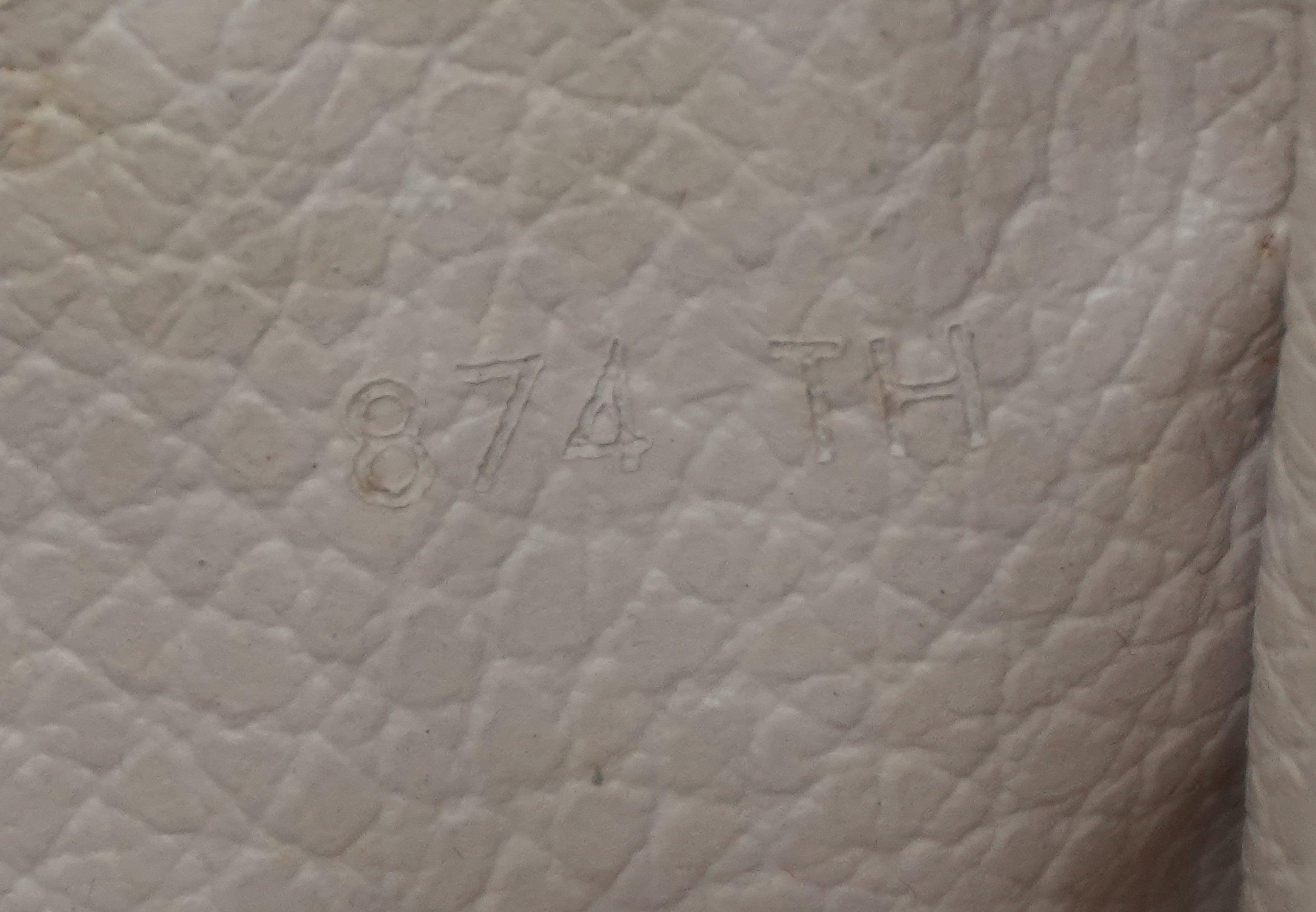 Louis Vuitton Monogram Trousse 28 Used