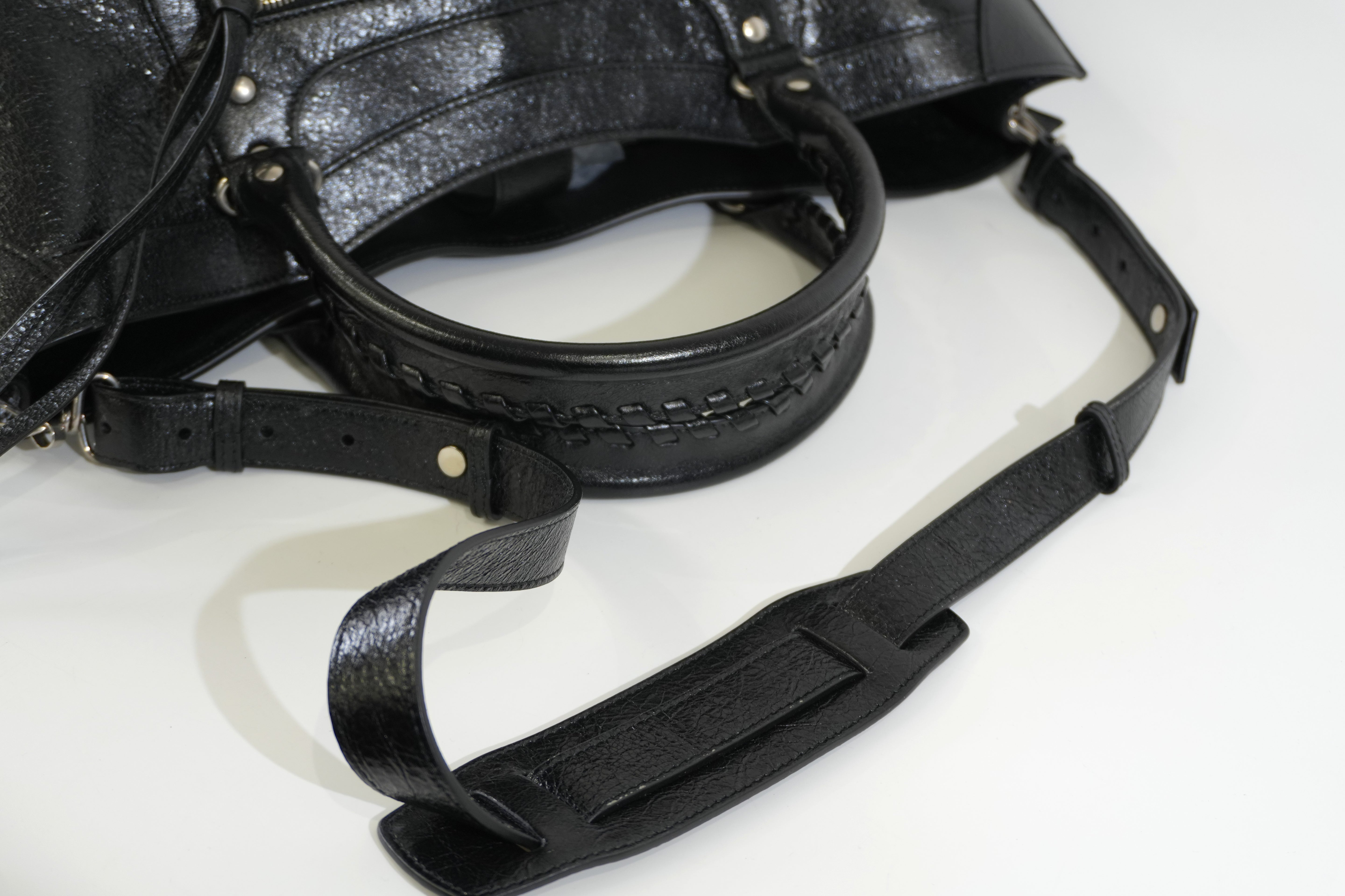 Pre-owned Balenciaga Classic Upside Down Medium Tote bag Black