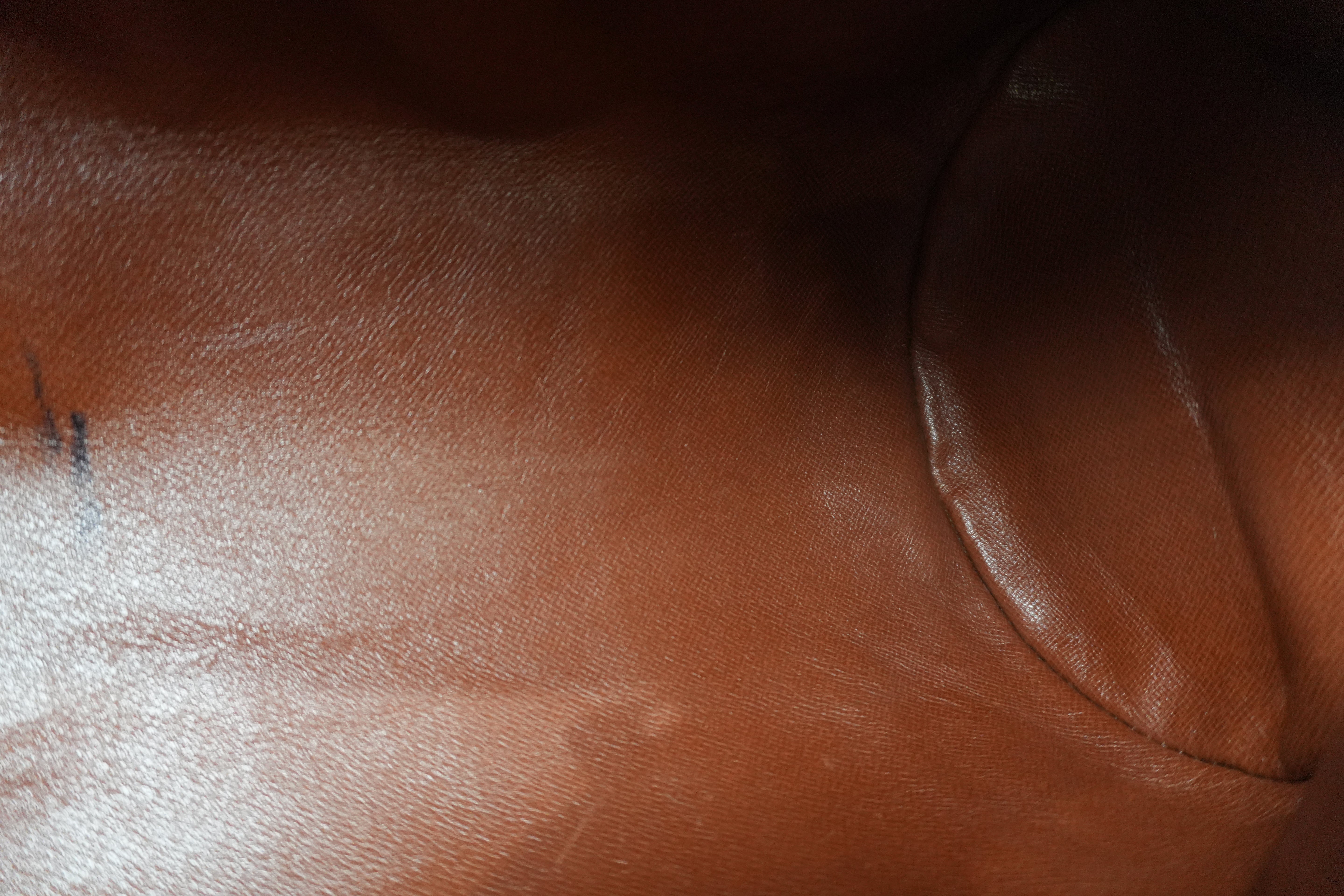 Louis Vuitton Monogram Papillon 30 Handbag Used