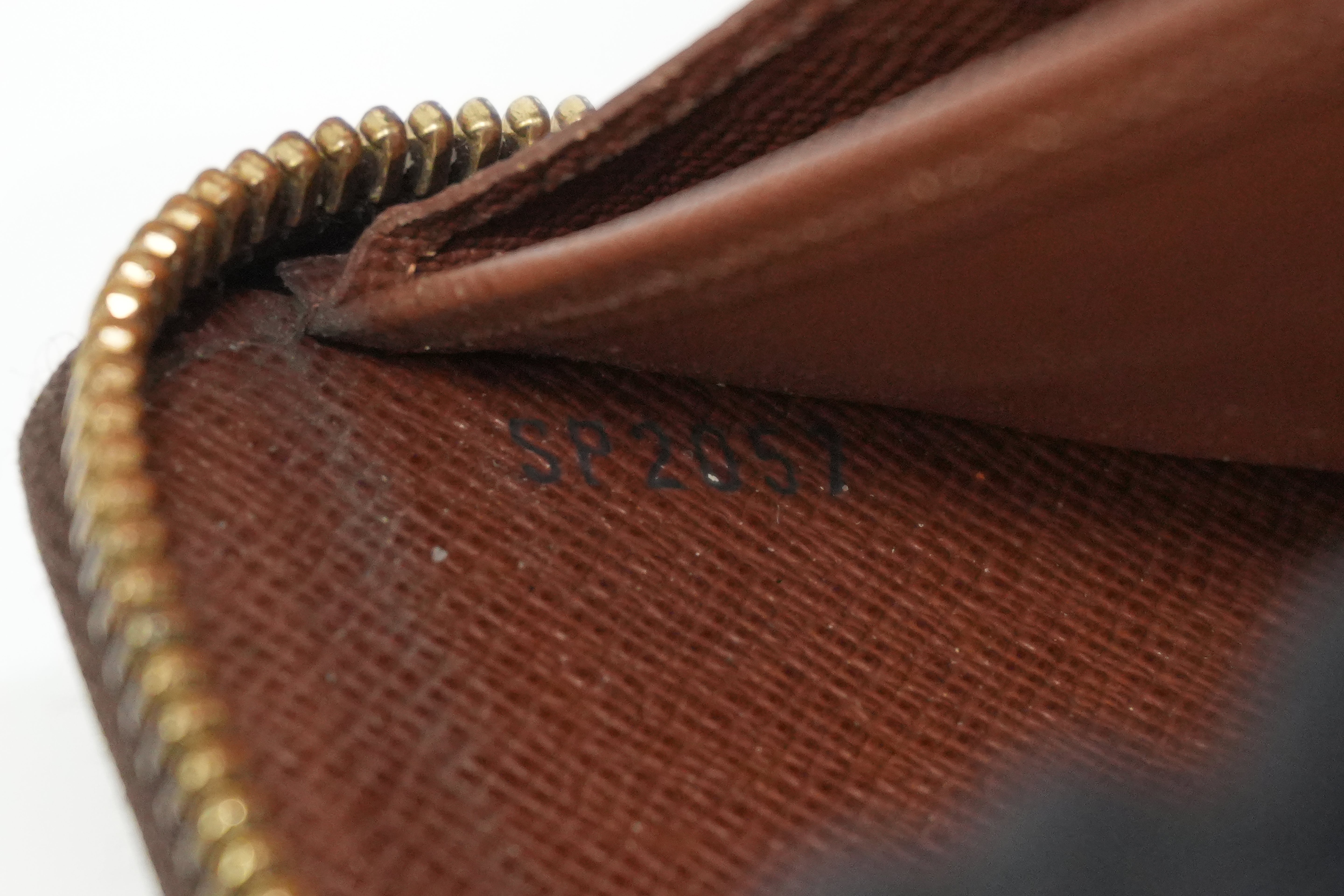 Pre-owned Louis Vuitton Monogram Zippy Wallet