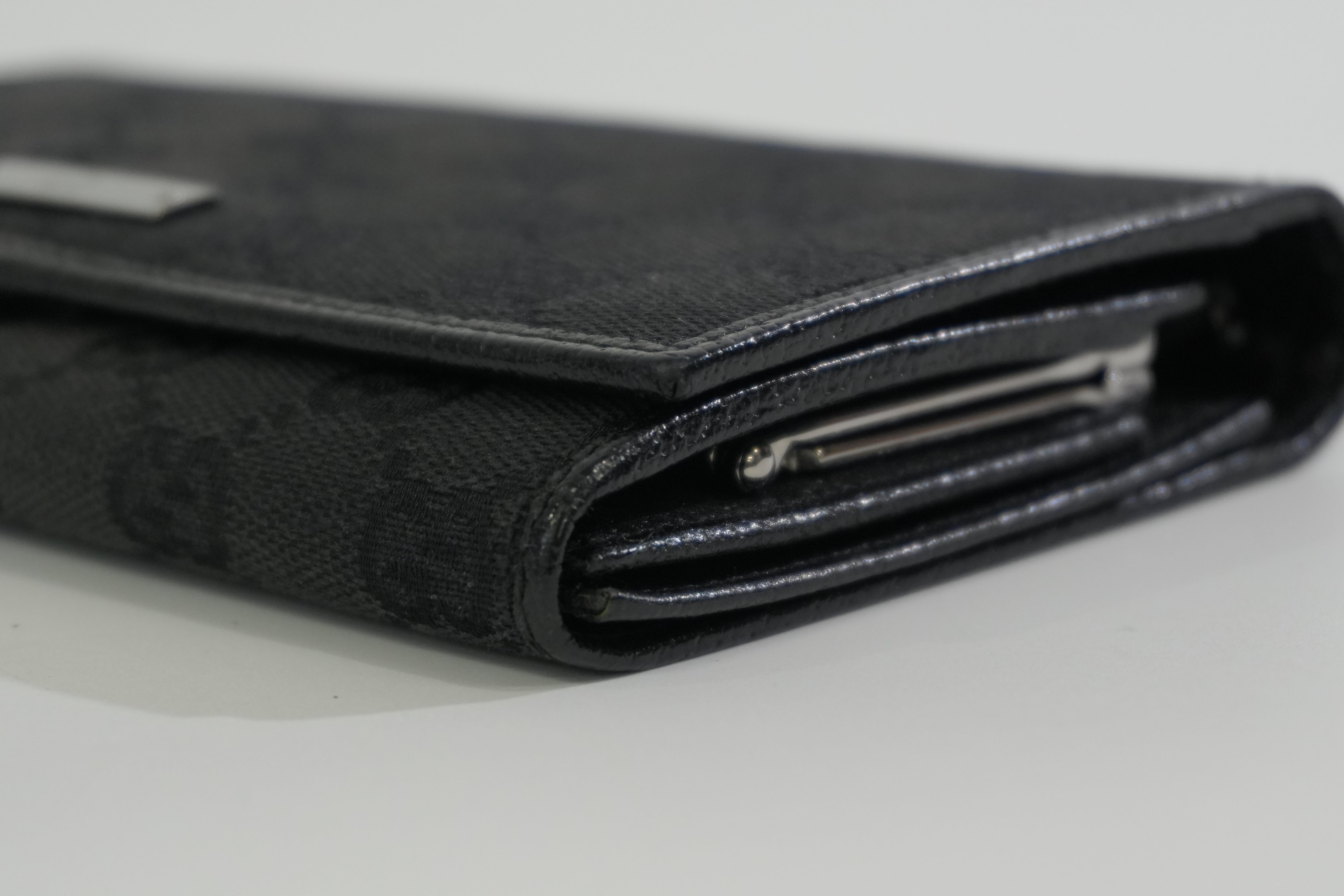 Pre-owned Gucci Canvas Long Wallet Black