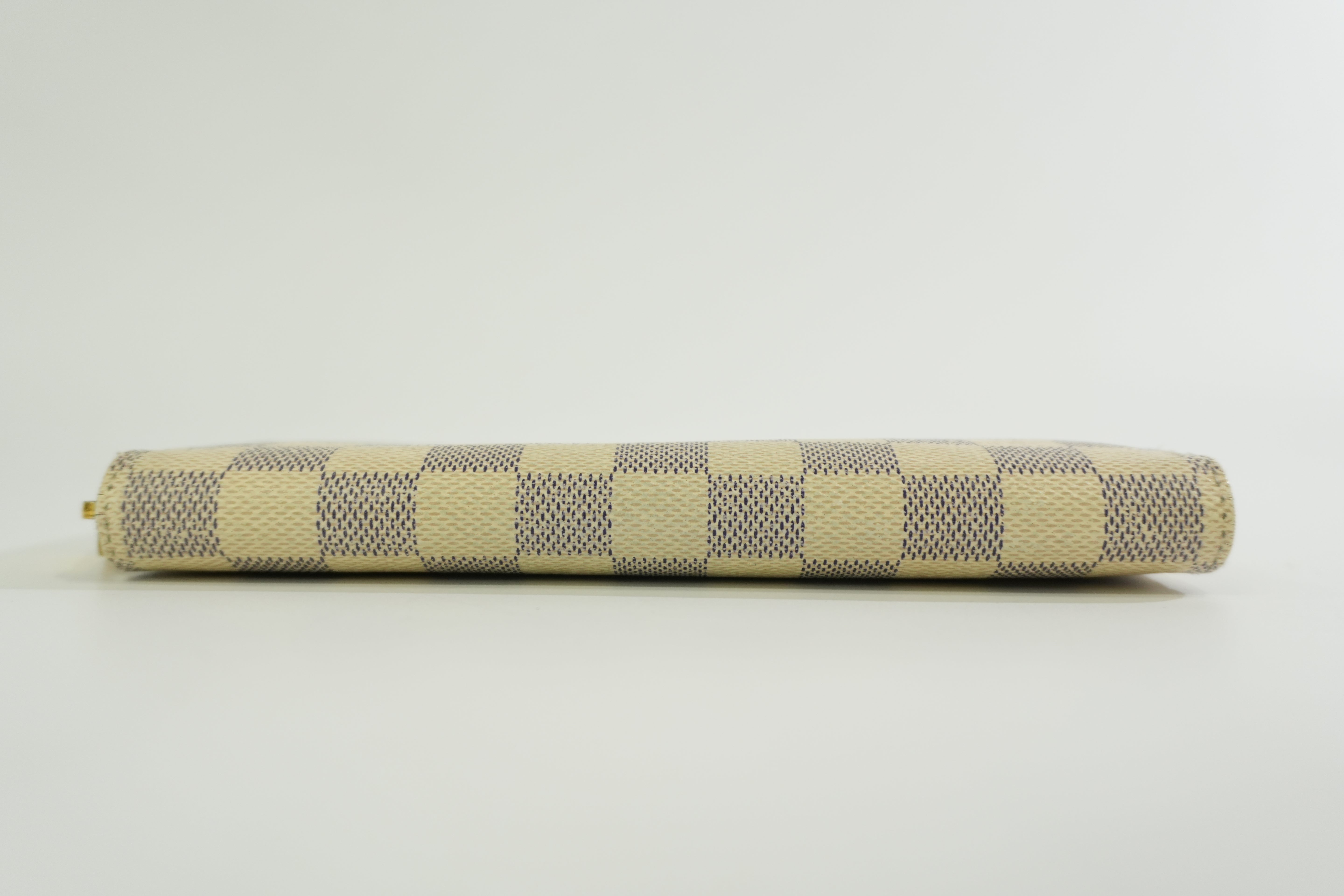 Pre-owned Louis Vuitton Damier Azur Zippy Wallet