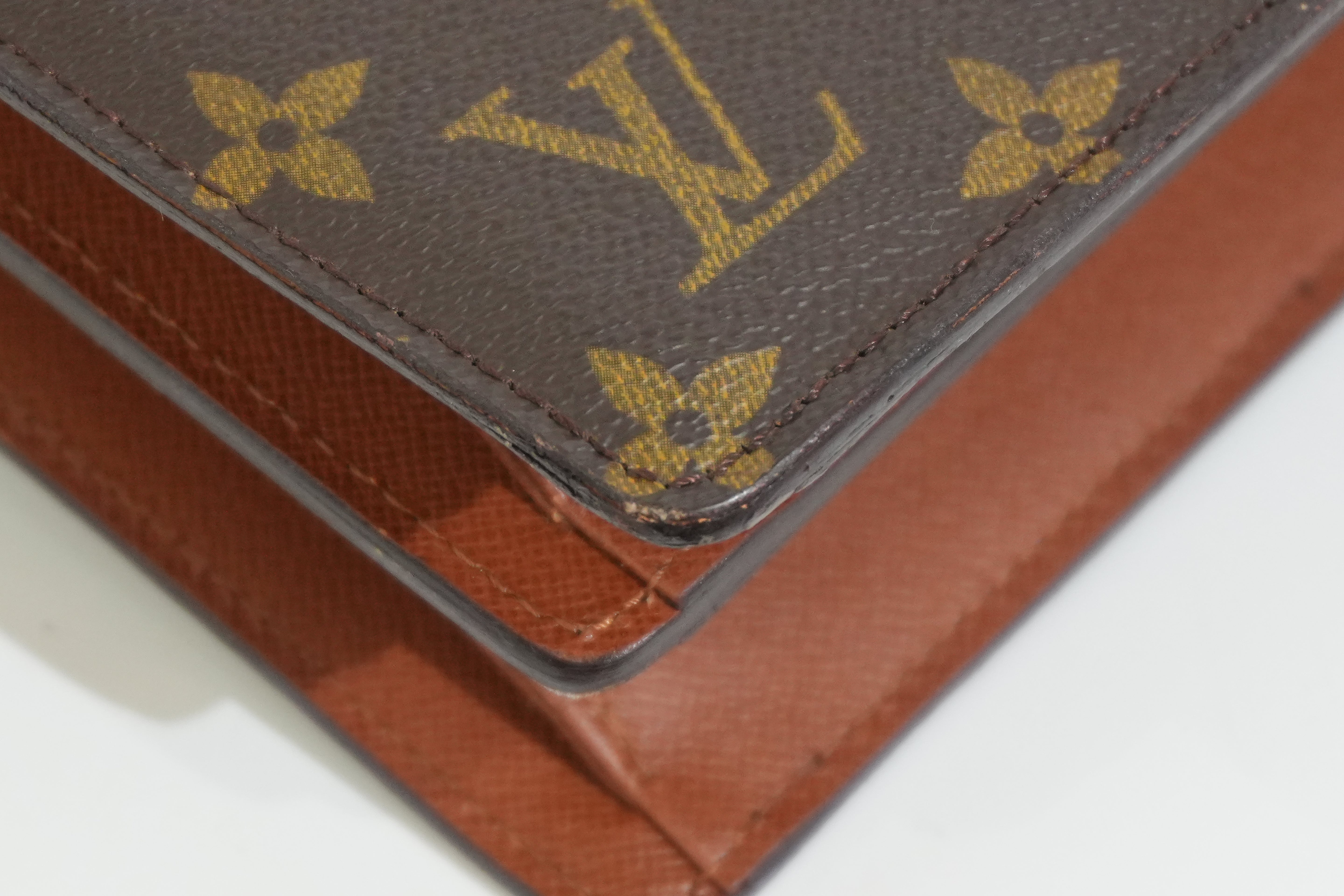 Pre-owned Louis Vuitton Monogram Courcelles Crossbody Bag