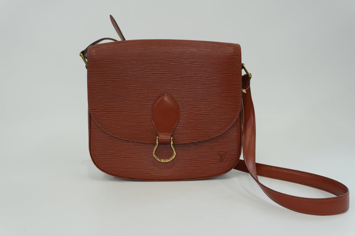 Pre-Owned Louis Vuitton Epi Saint Cloud GM Crossbody Bag Kenya Brown