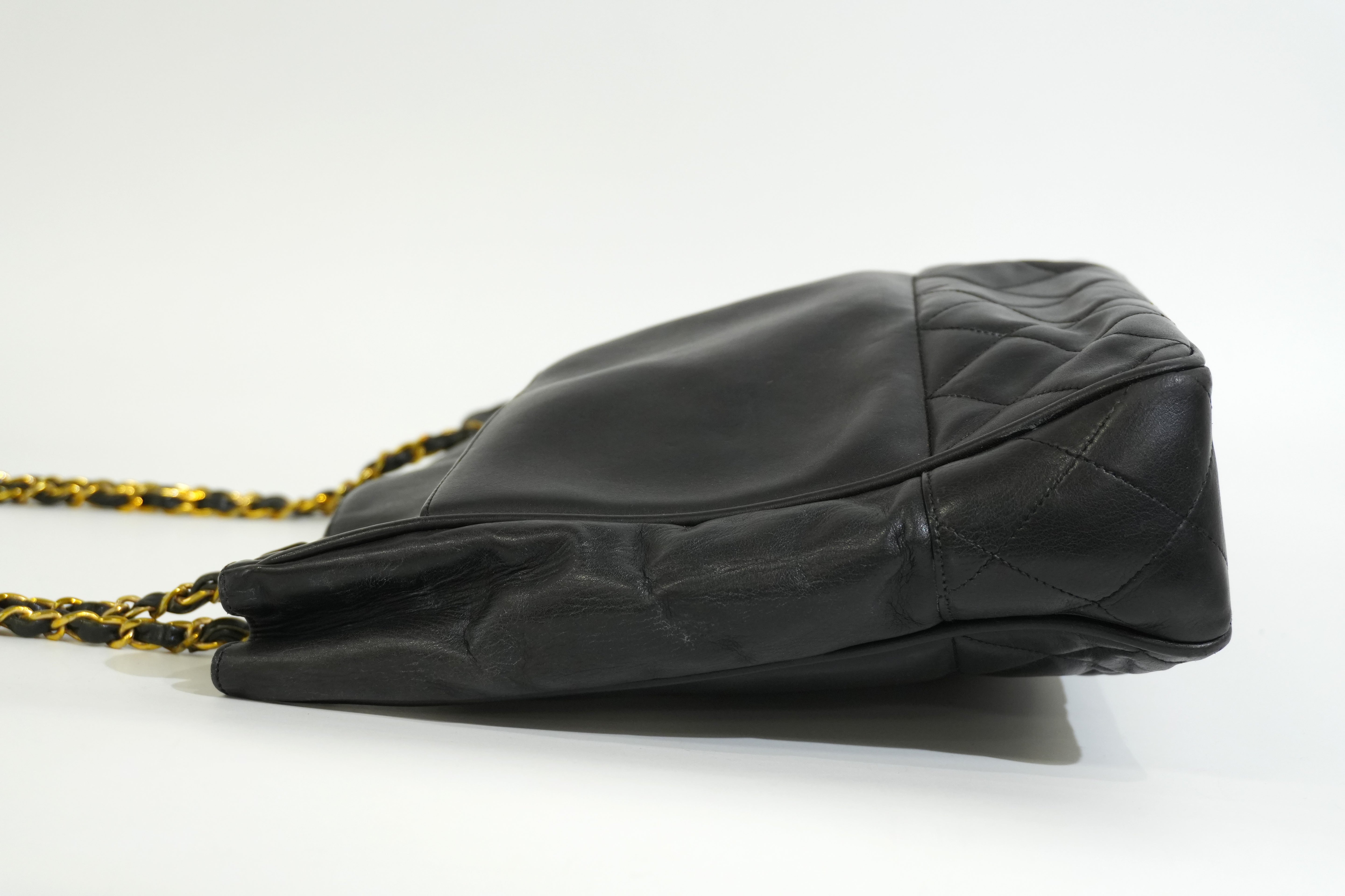 Pre-owned Chanel Chain Tote Bag Black
