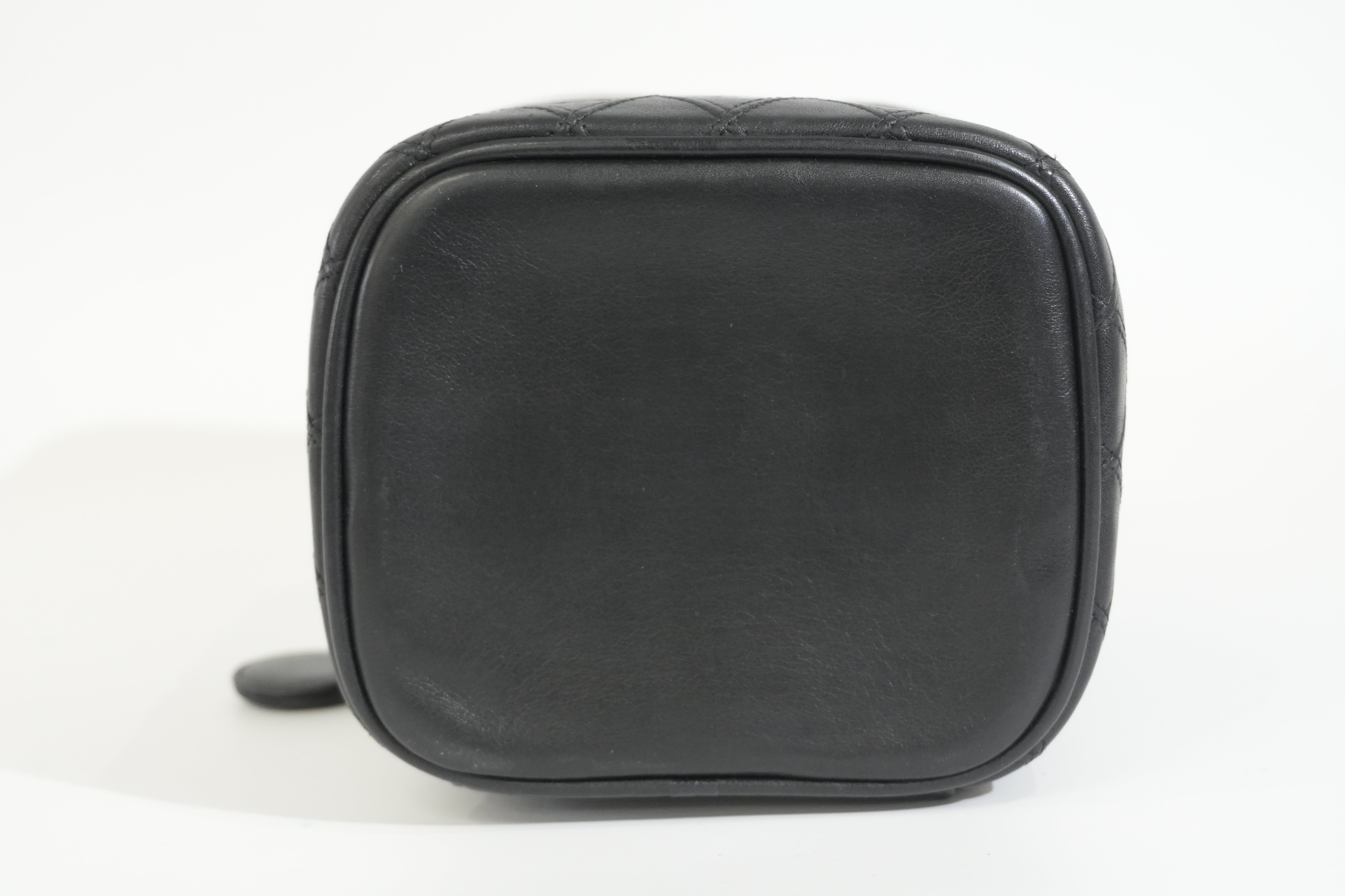 Pre-owned Chanel Lambskin Leather Vanity Case Black