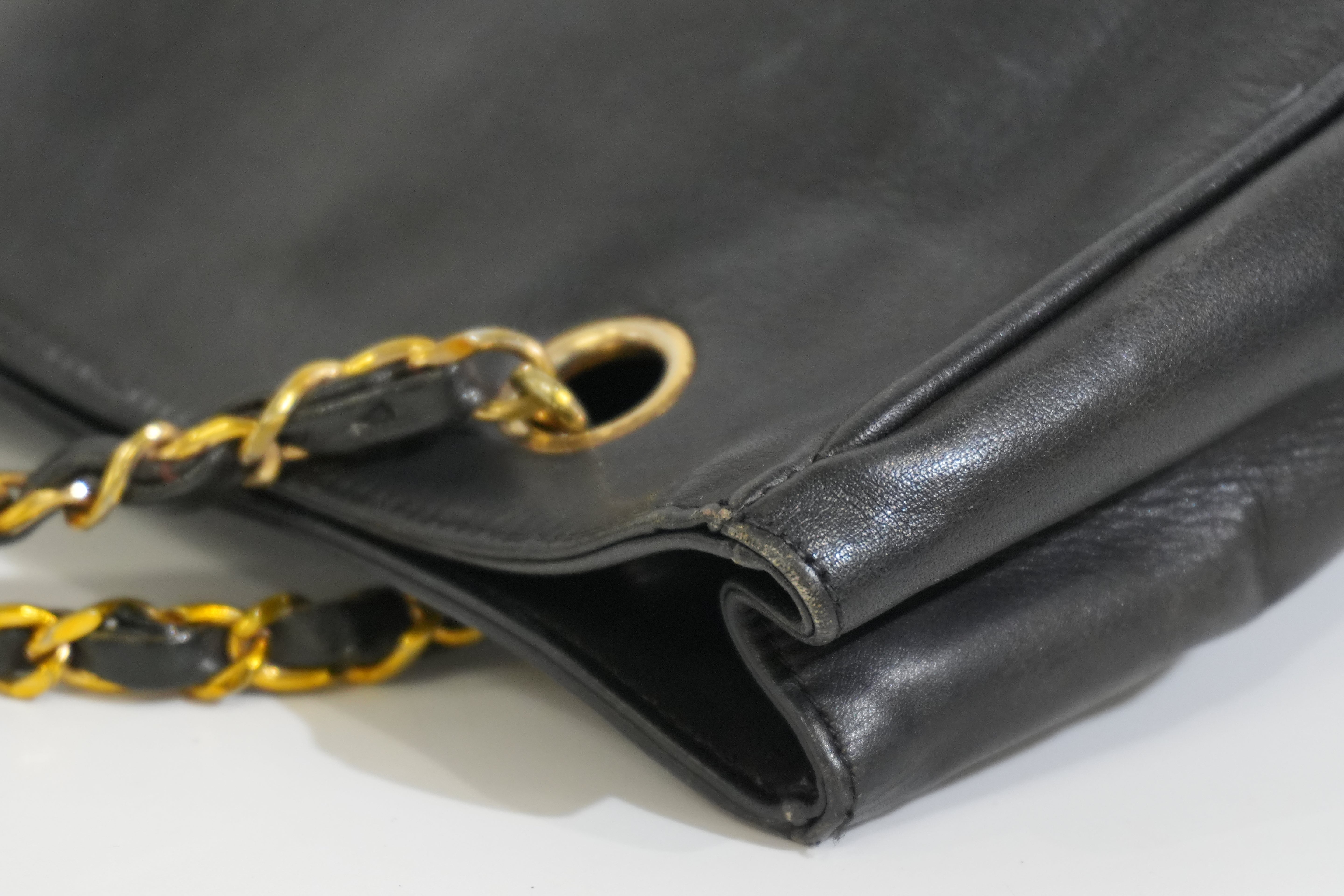 Pre-owned Chanel Chain Tote Bag Black