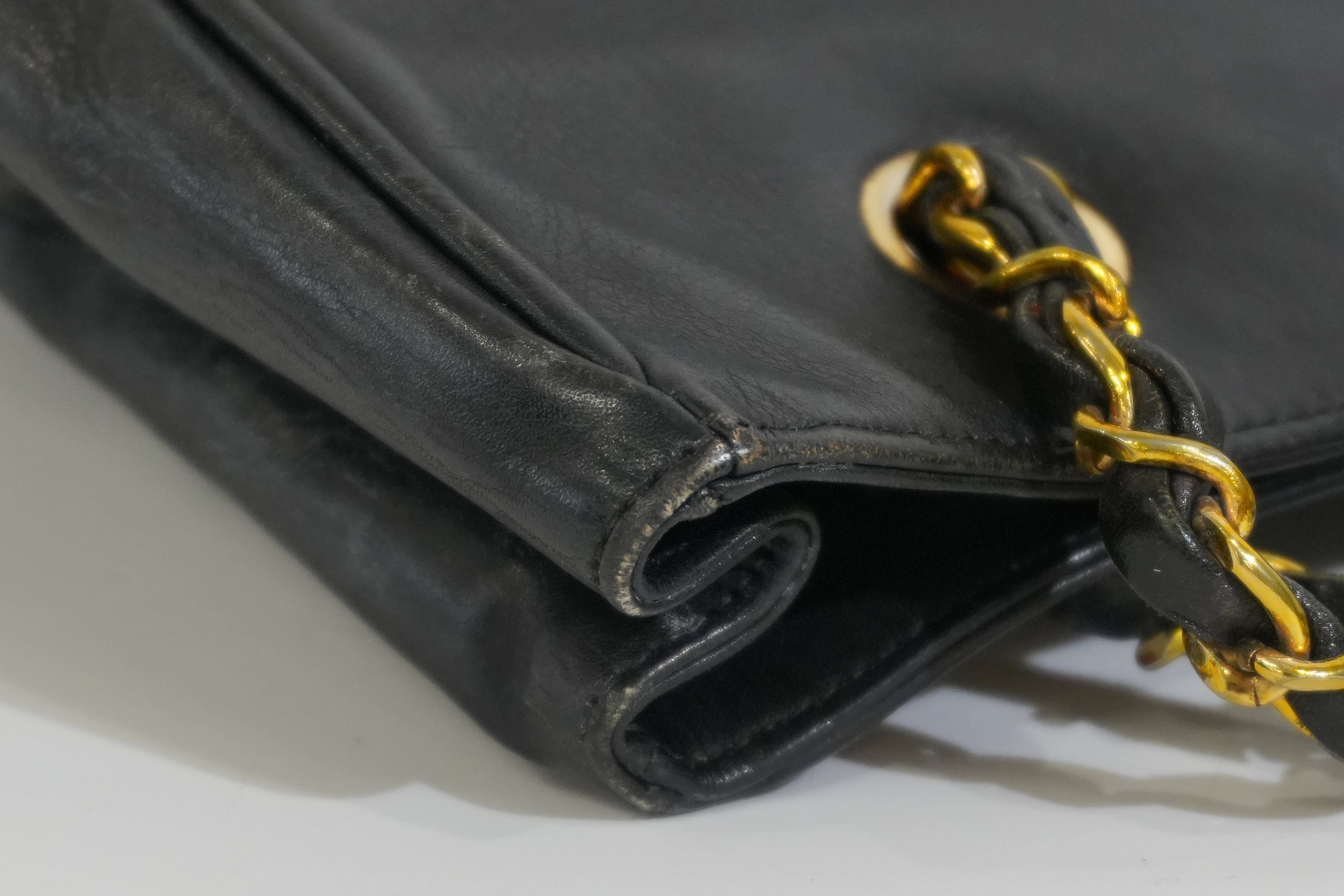 Pre-owned Chanel Chain Tote Bag Black