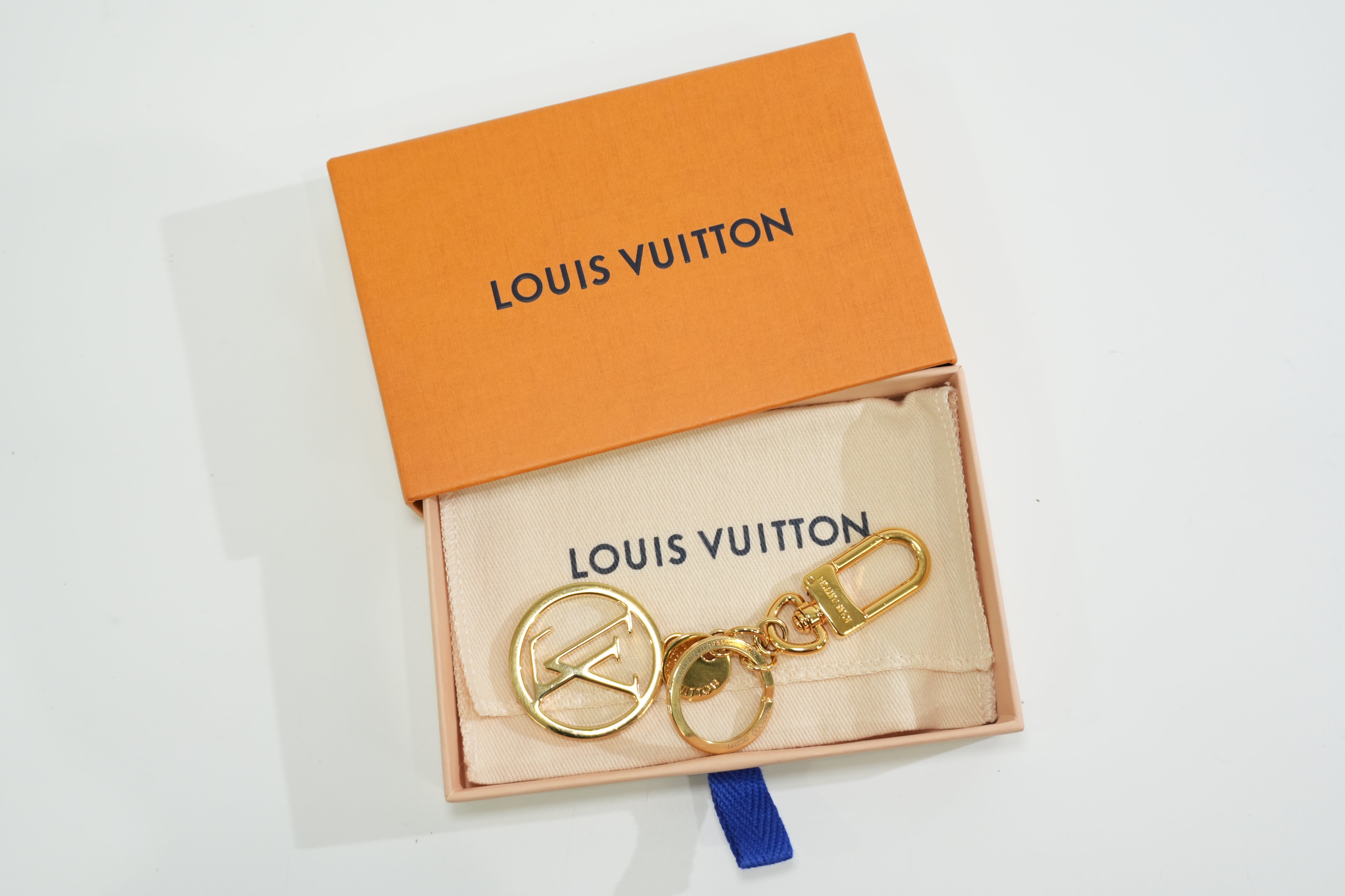 Louis Vuitton Metal Bag Charm Gold Tone Used