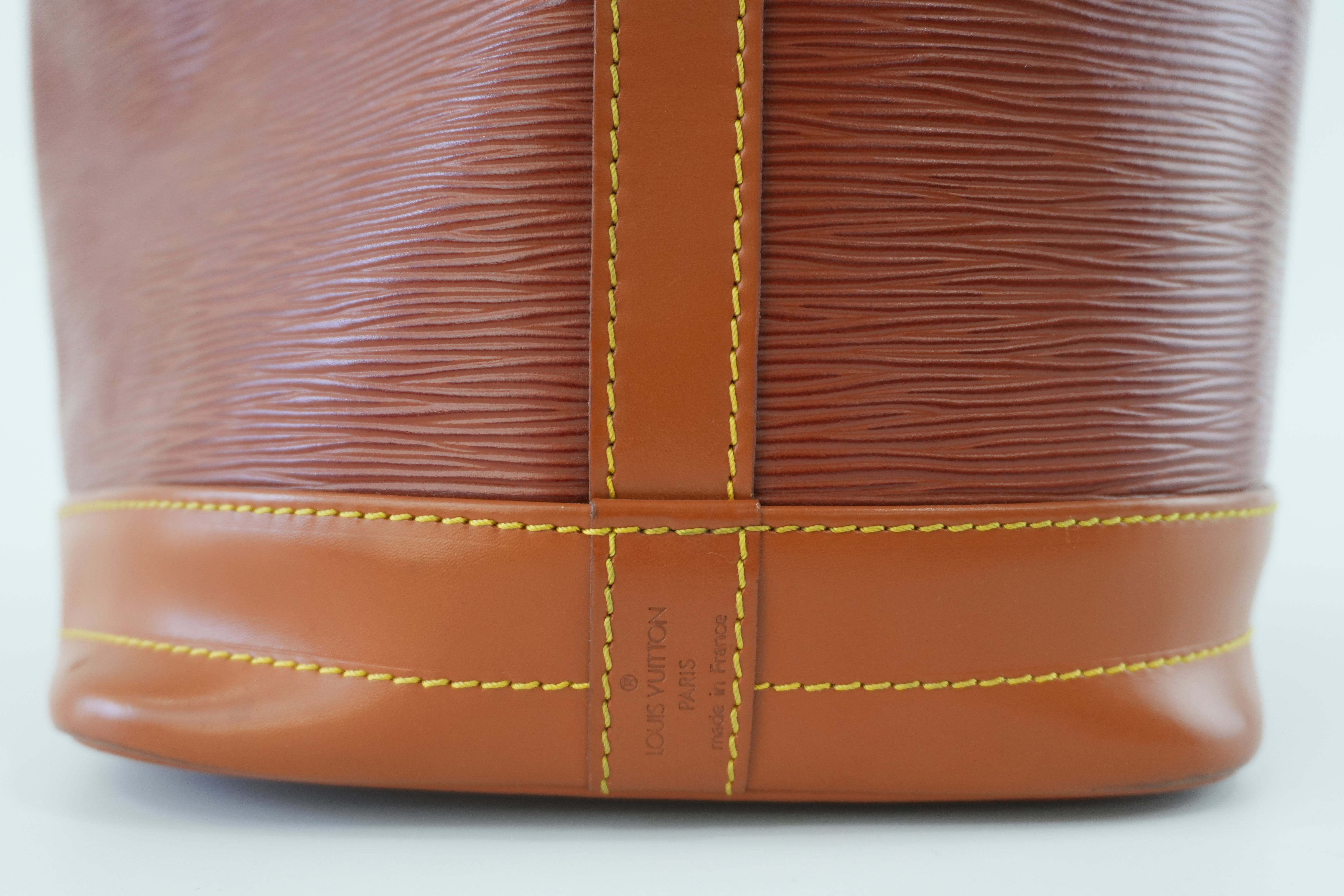 Louis Vuitton Noe GM Epi Shoulder Bag Kenya Brown Used