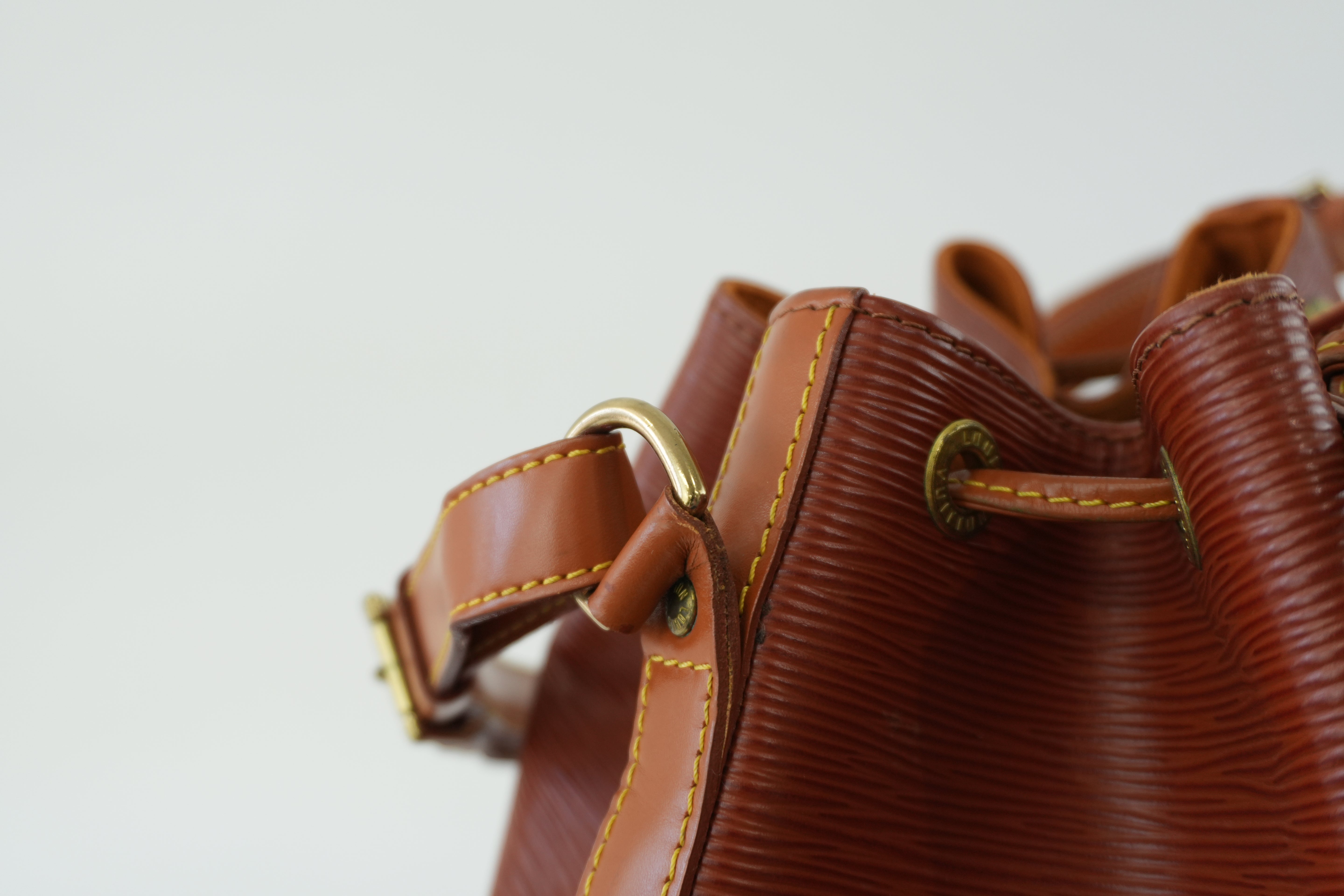 Louis Vuitton Noe GM Epi Shoulder Bag Kenya Brown Used