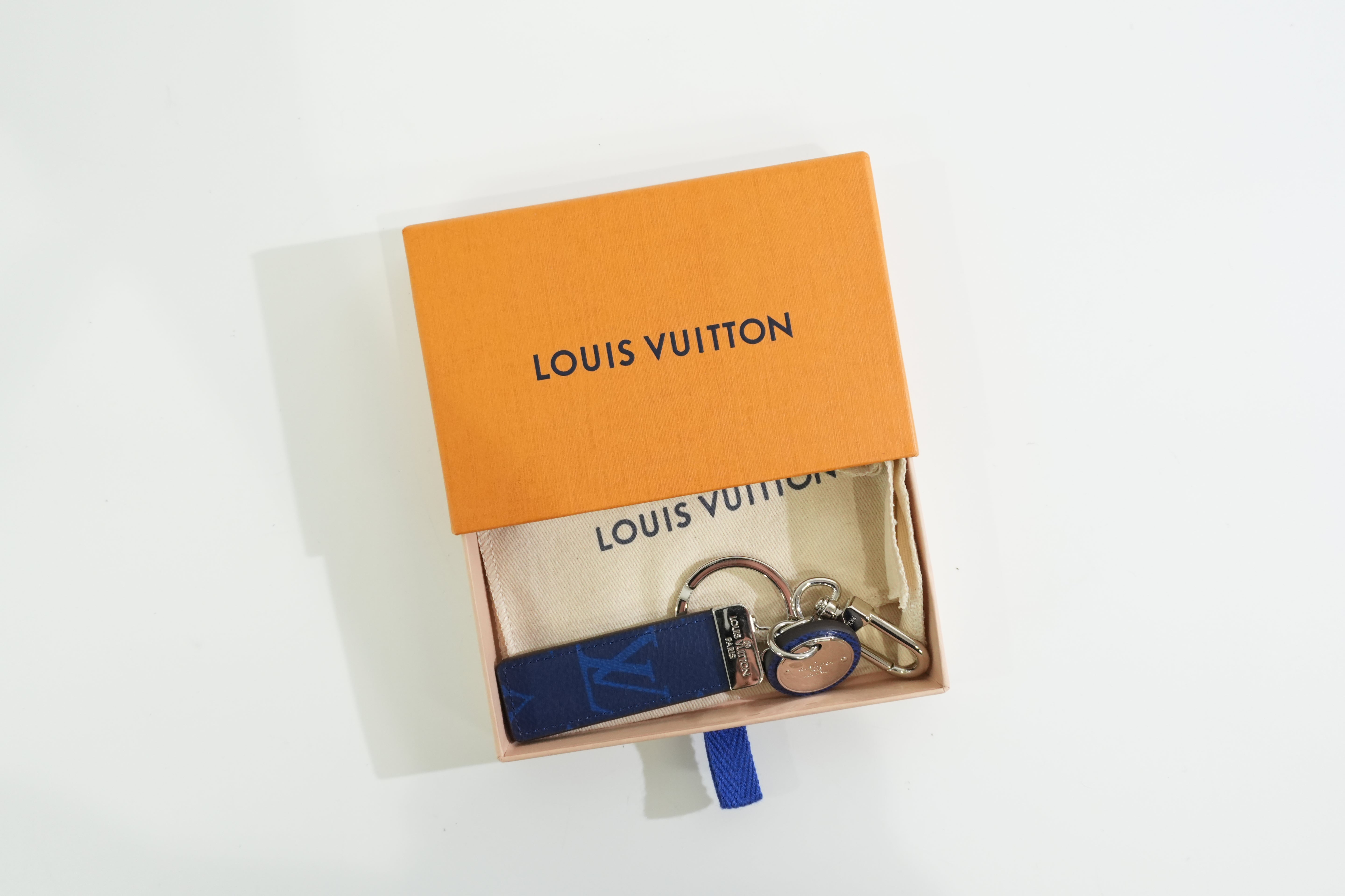 Pre-owned Louis Vuitton Metal Bag Charm Blue