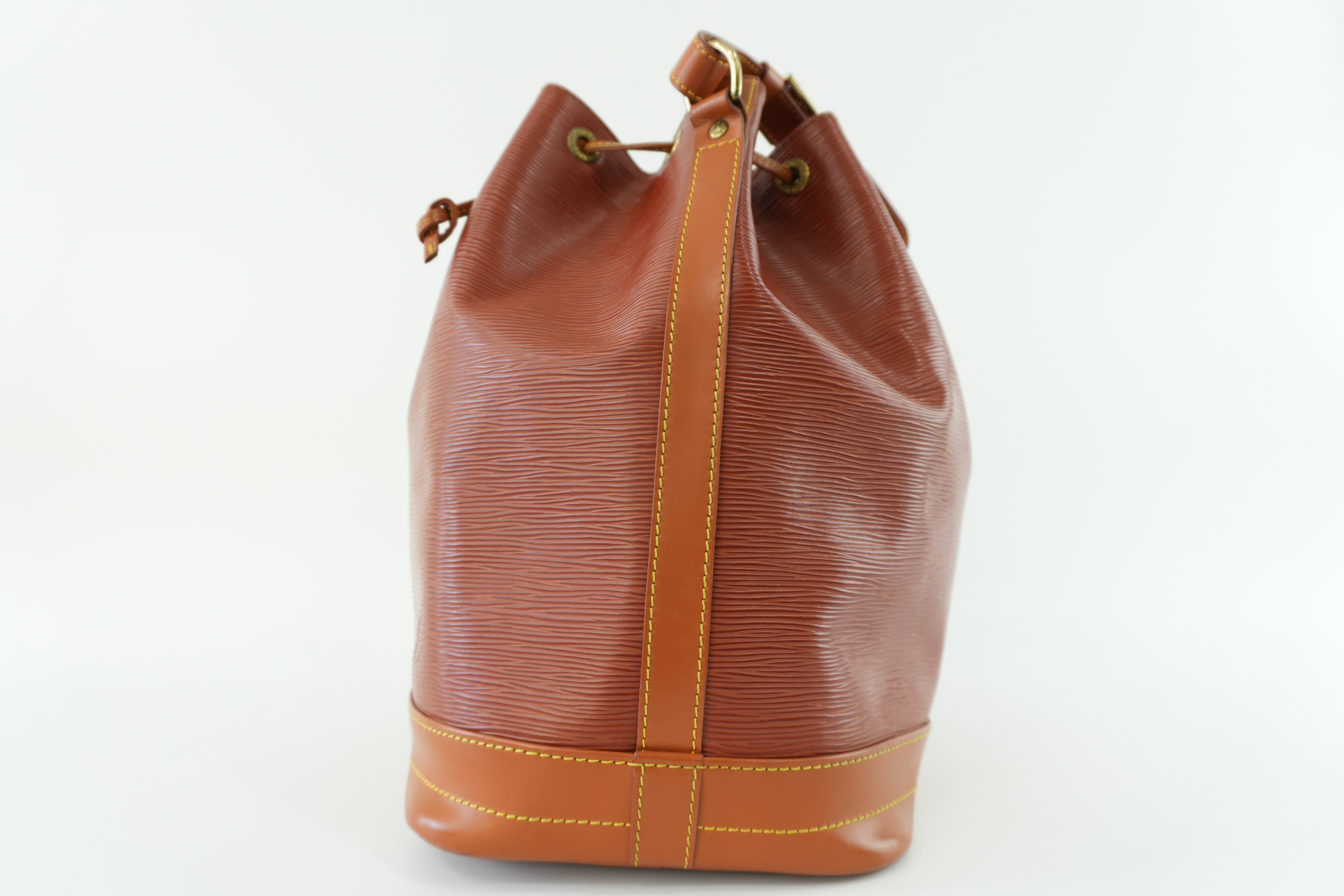 Louis Vuitton Noe GM Epi Shoulder Bag Kenya Brown Used