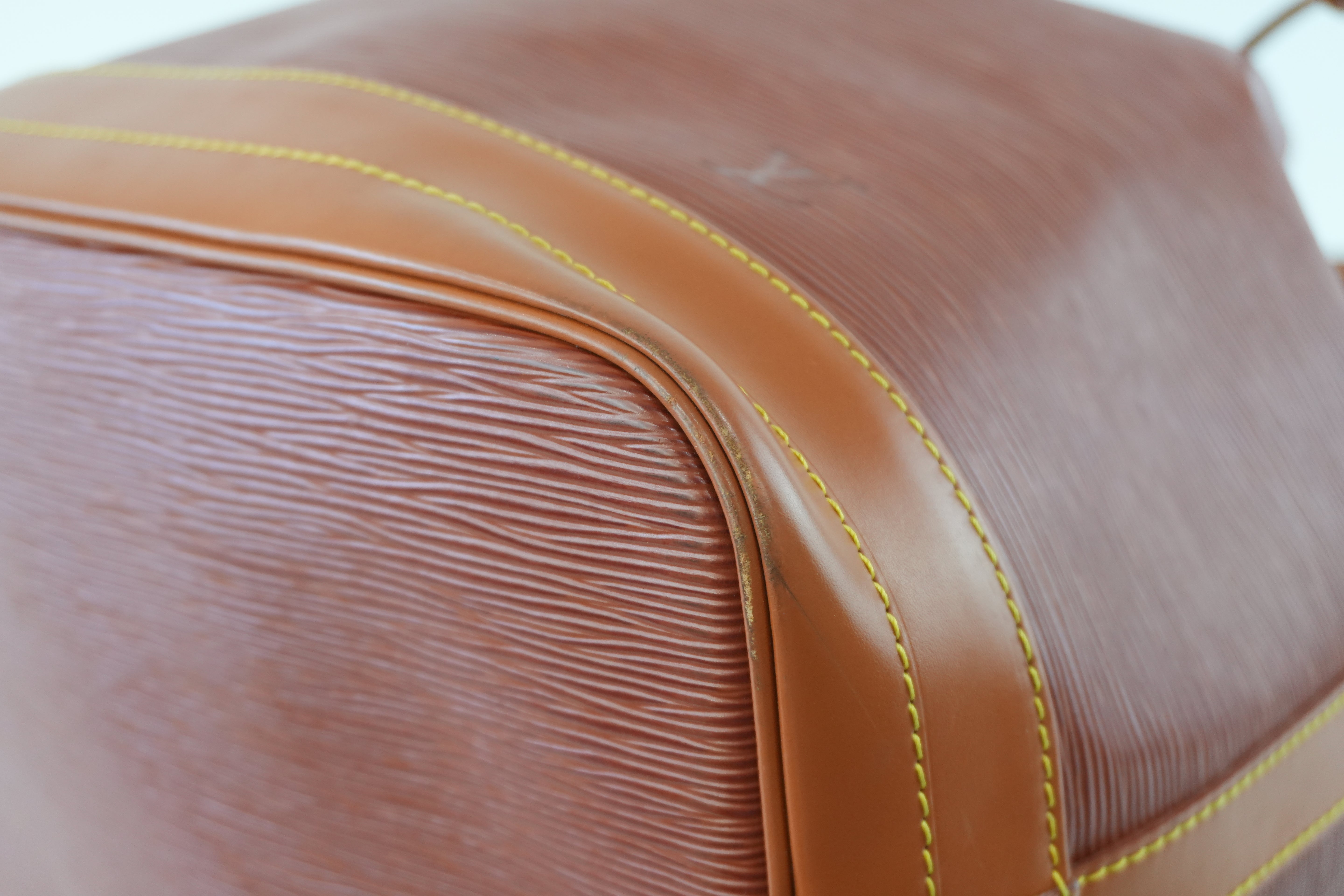 Louis Vuitton Noe GM Epi Shoulder Bag Kenya Brown Used