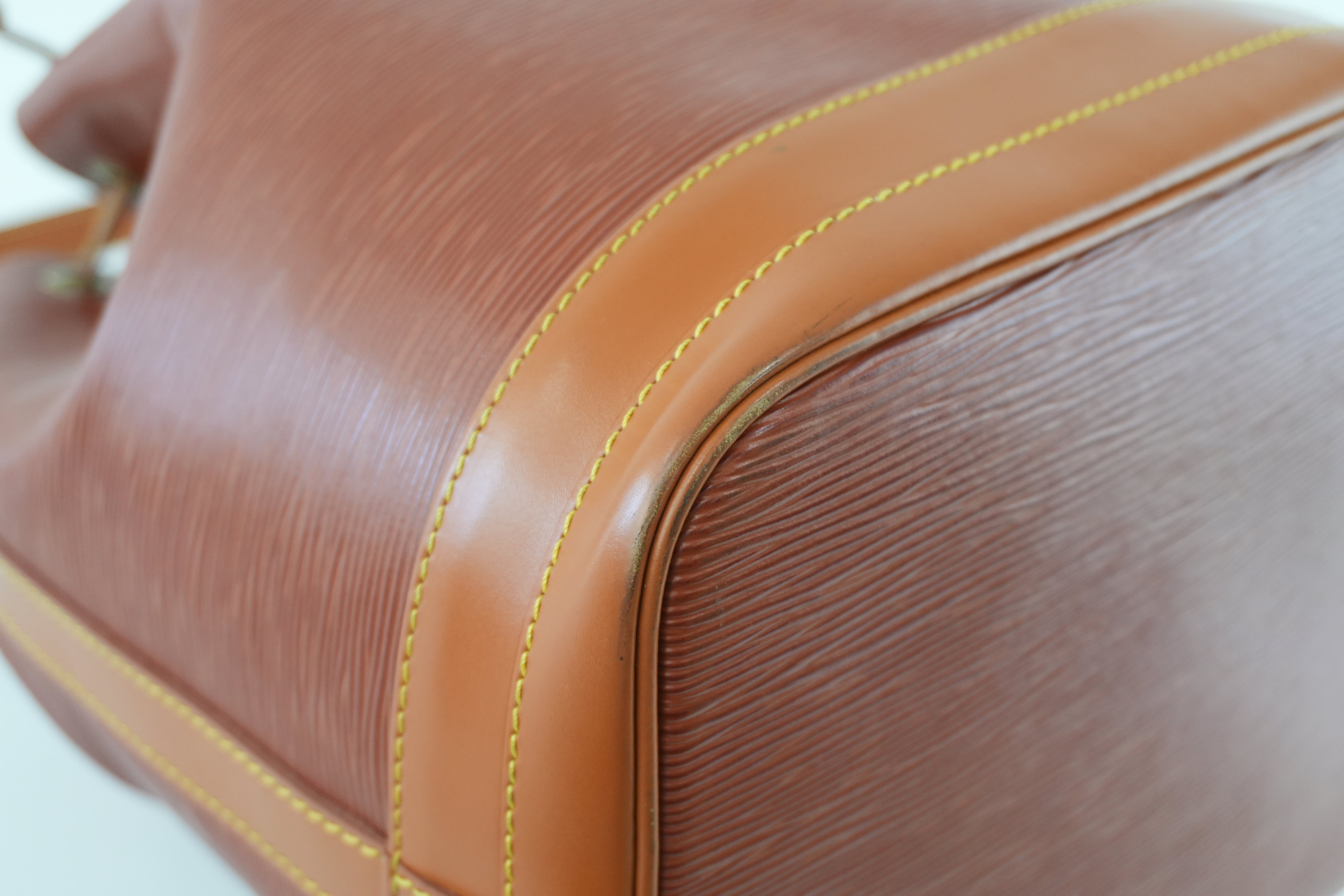 Louis Vuitton Noe GM Epi Shoulder Bag Kenya Brown Used