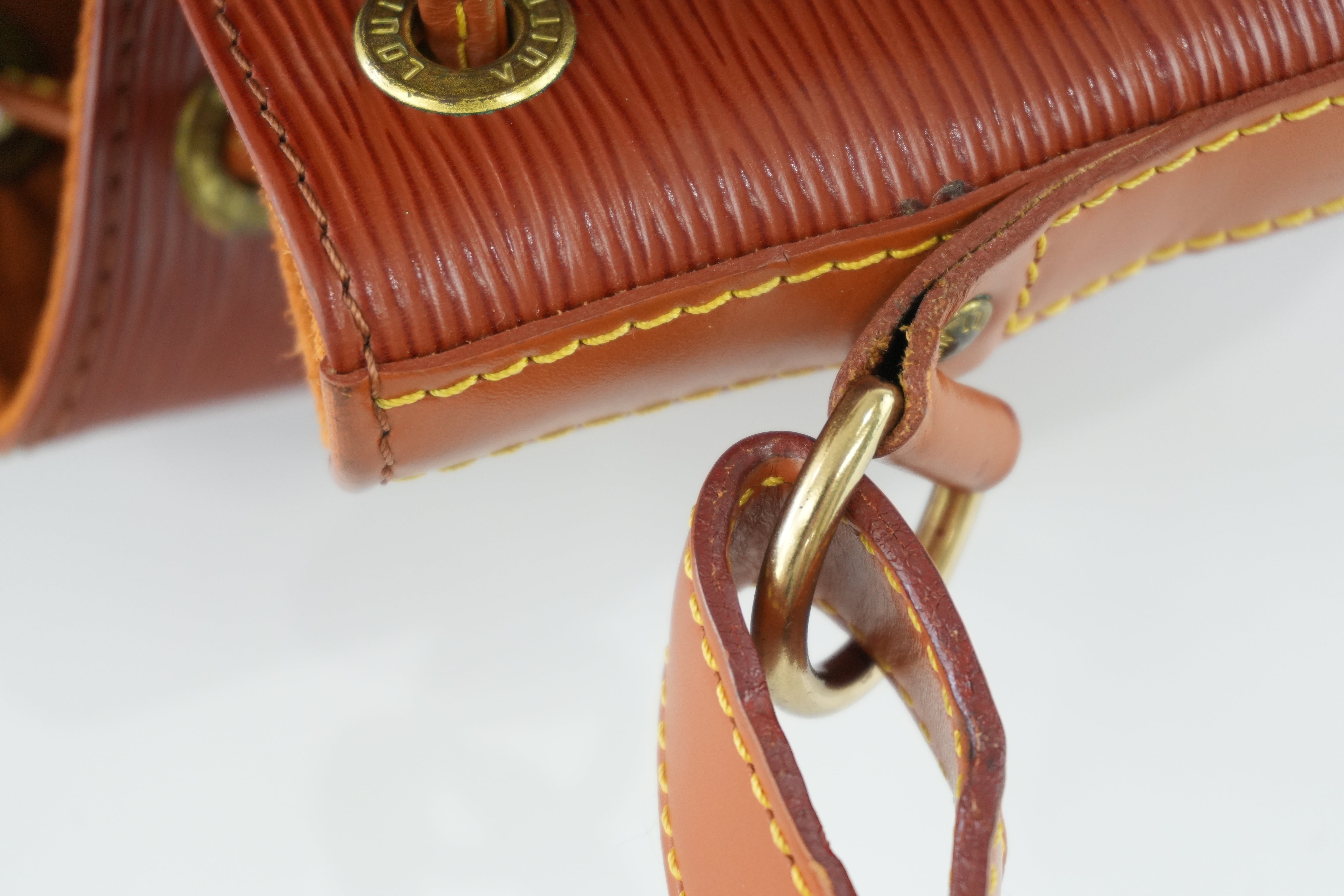 Louis Vuitton Noe GM Epi Shoulder Bag Kenya Brown Used