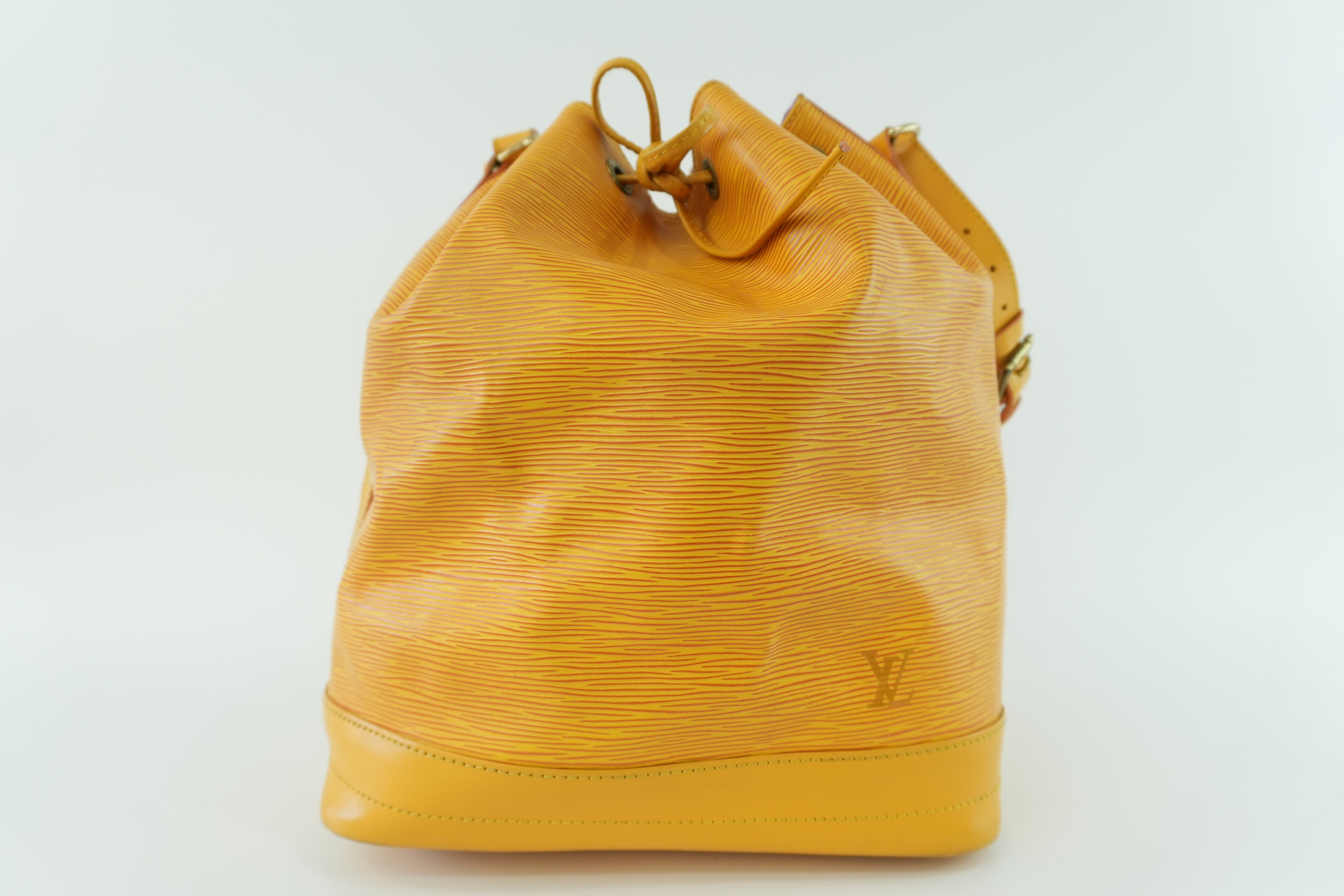 Louis Vuitton Noe GM Shoulder Bag Yellow Used