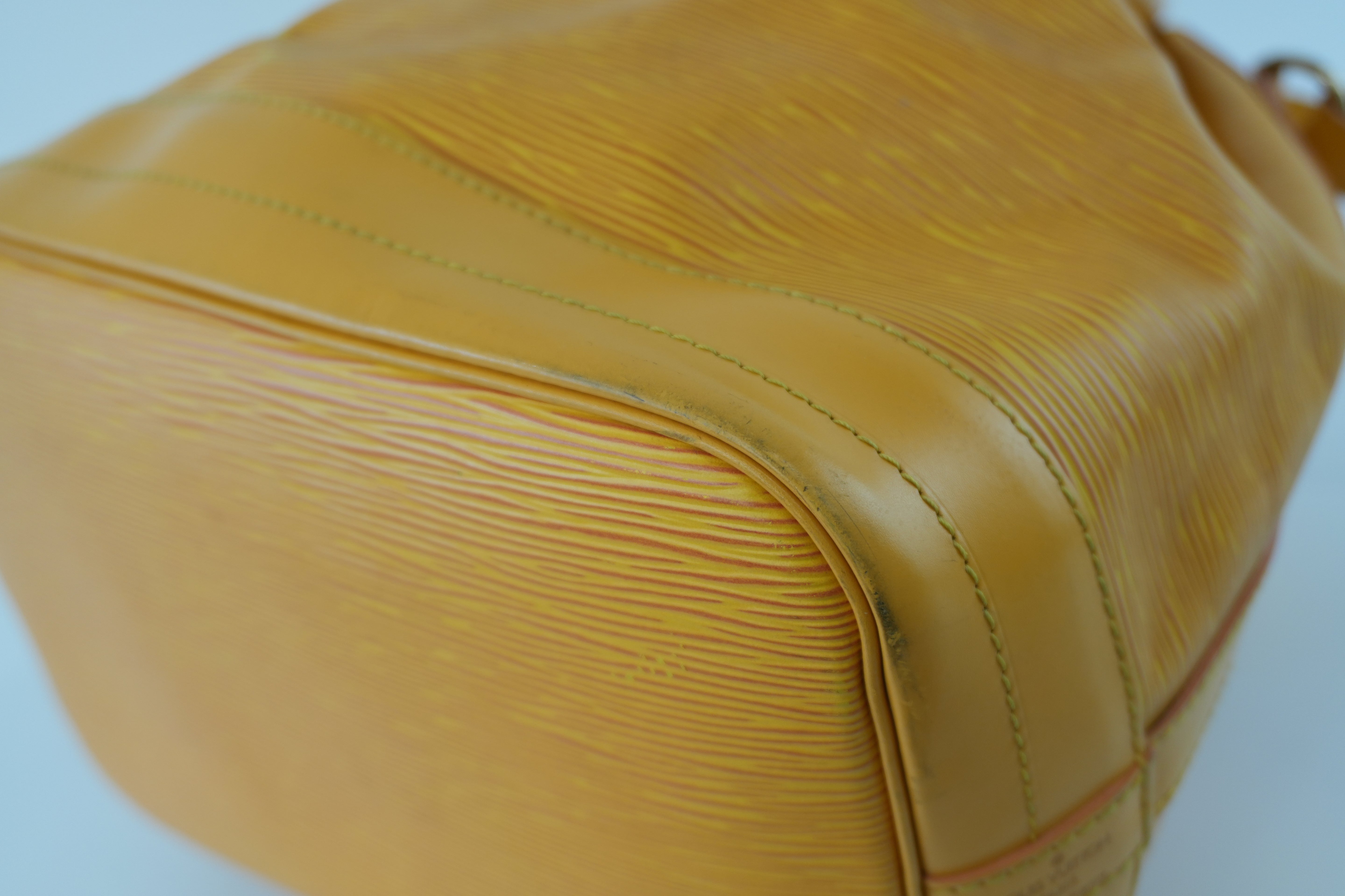 Louis Vuitton Noe GM Shoulder Bag Yellow Used