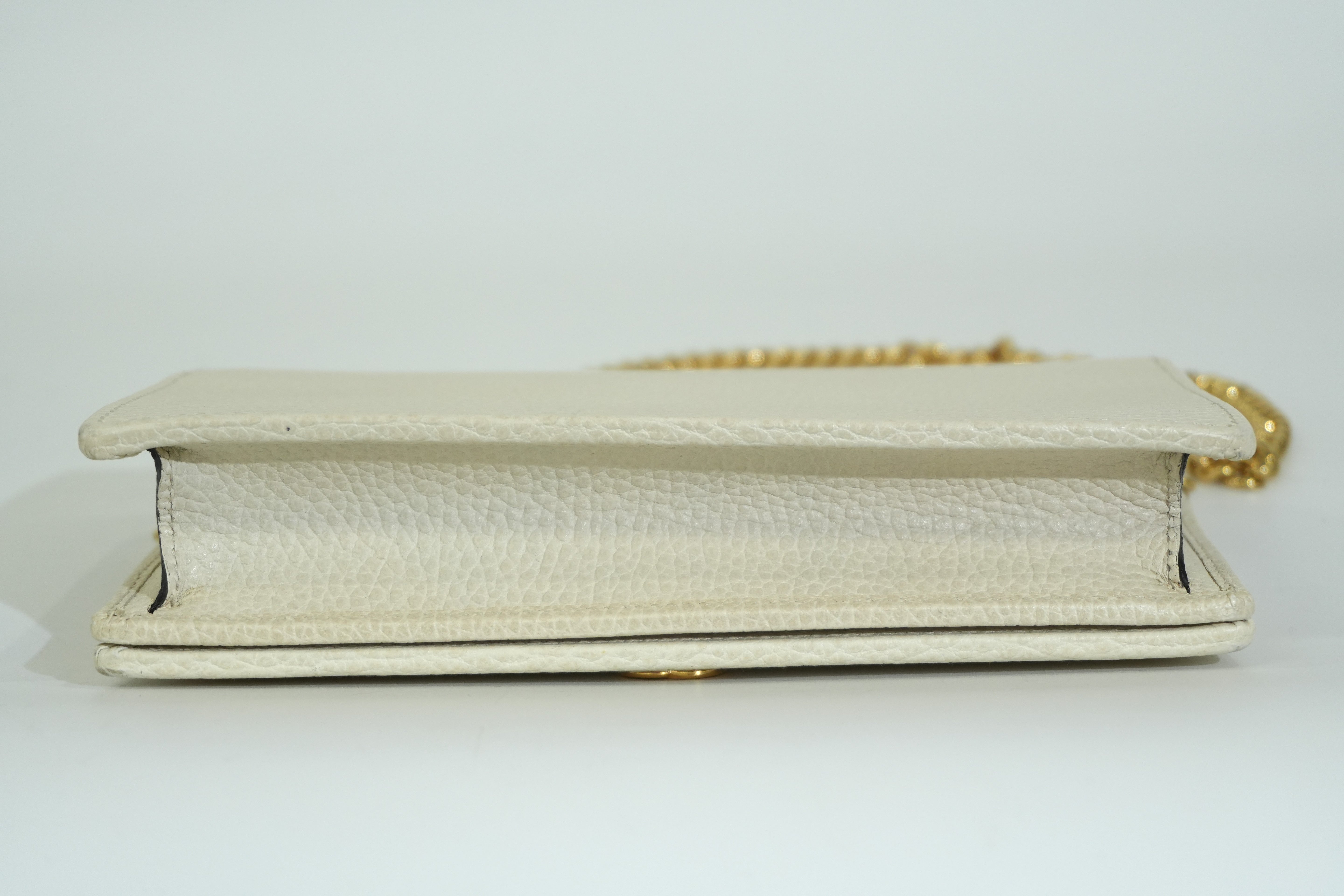 Pre-owned Gucci Marmont Wallet on Chain White