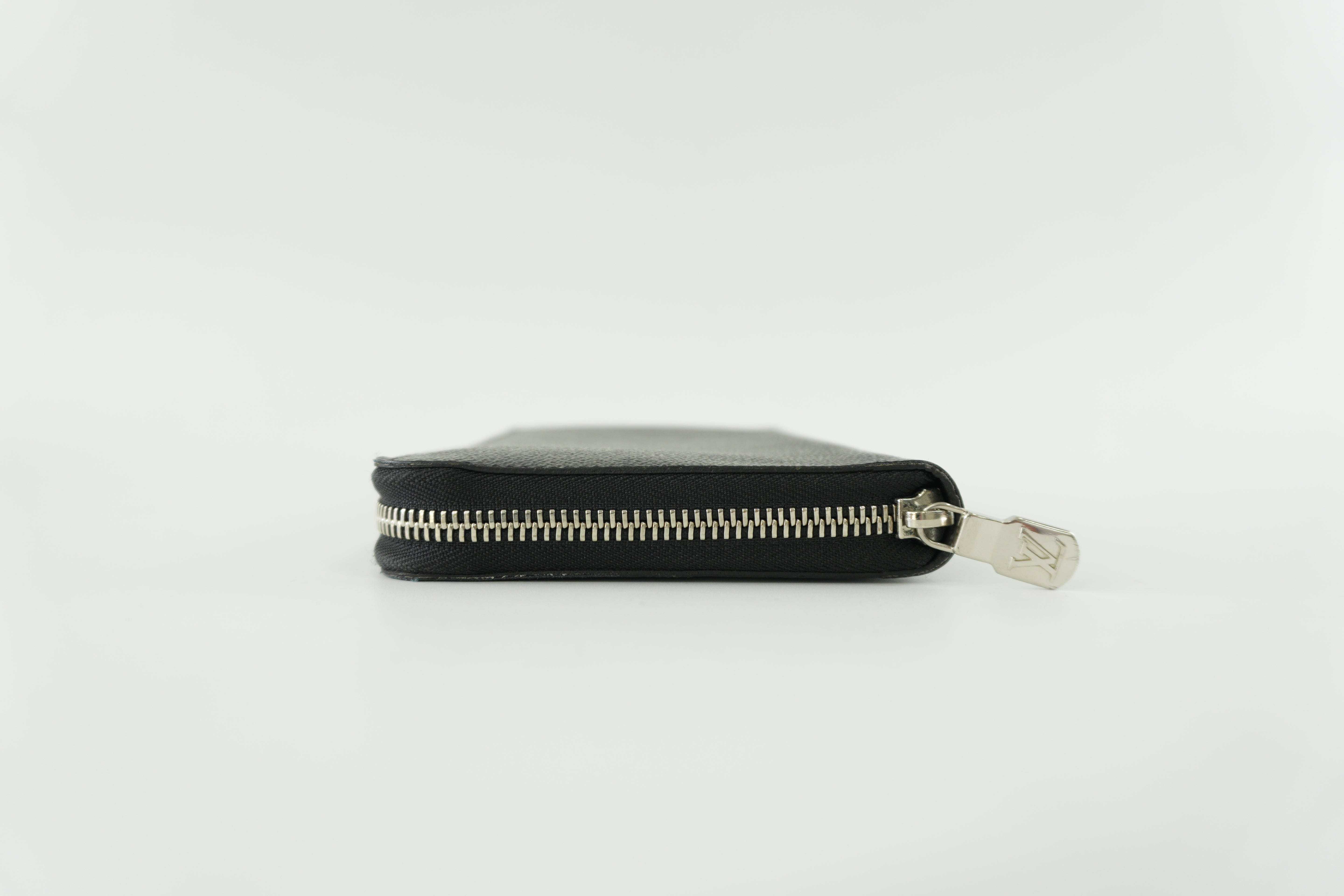 Louis Vuitton Damier Graphite Zippy Organizer Used