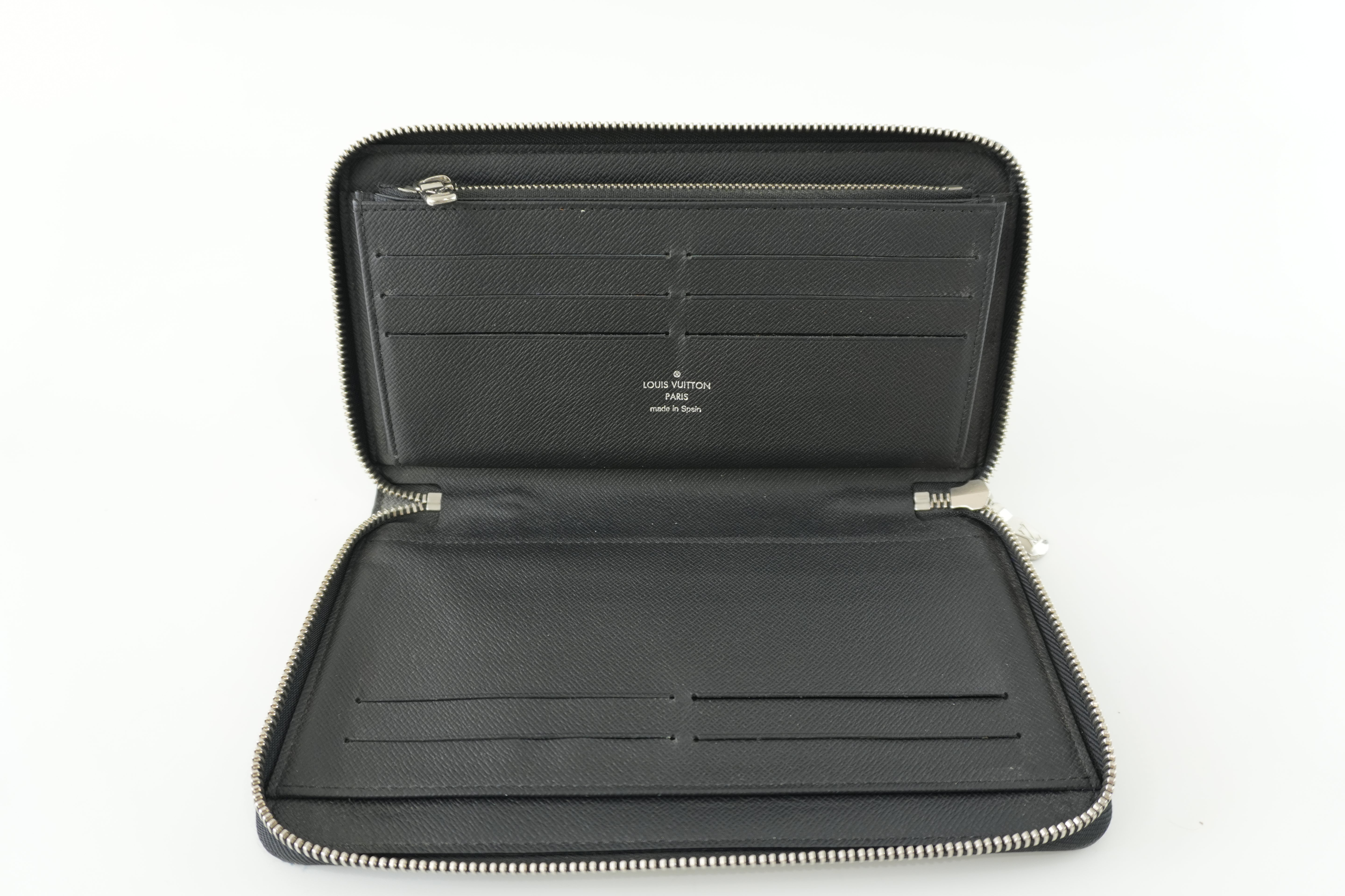 Louis Vuitton Damier Graphite Zippy Organizer Used