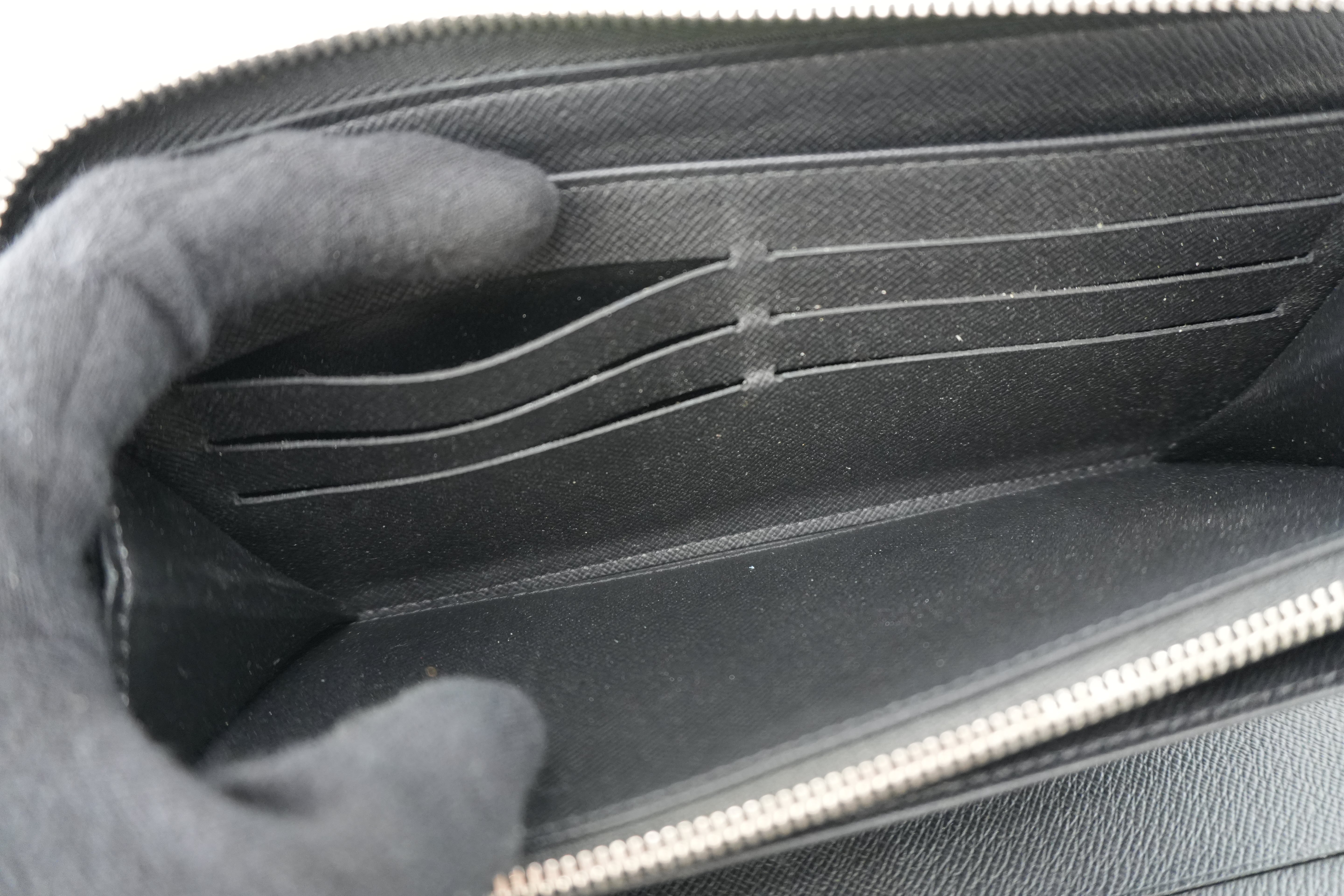 Louis Vuitton Damier Graphite Zippy Organizer Used