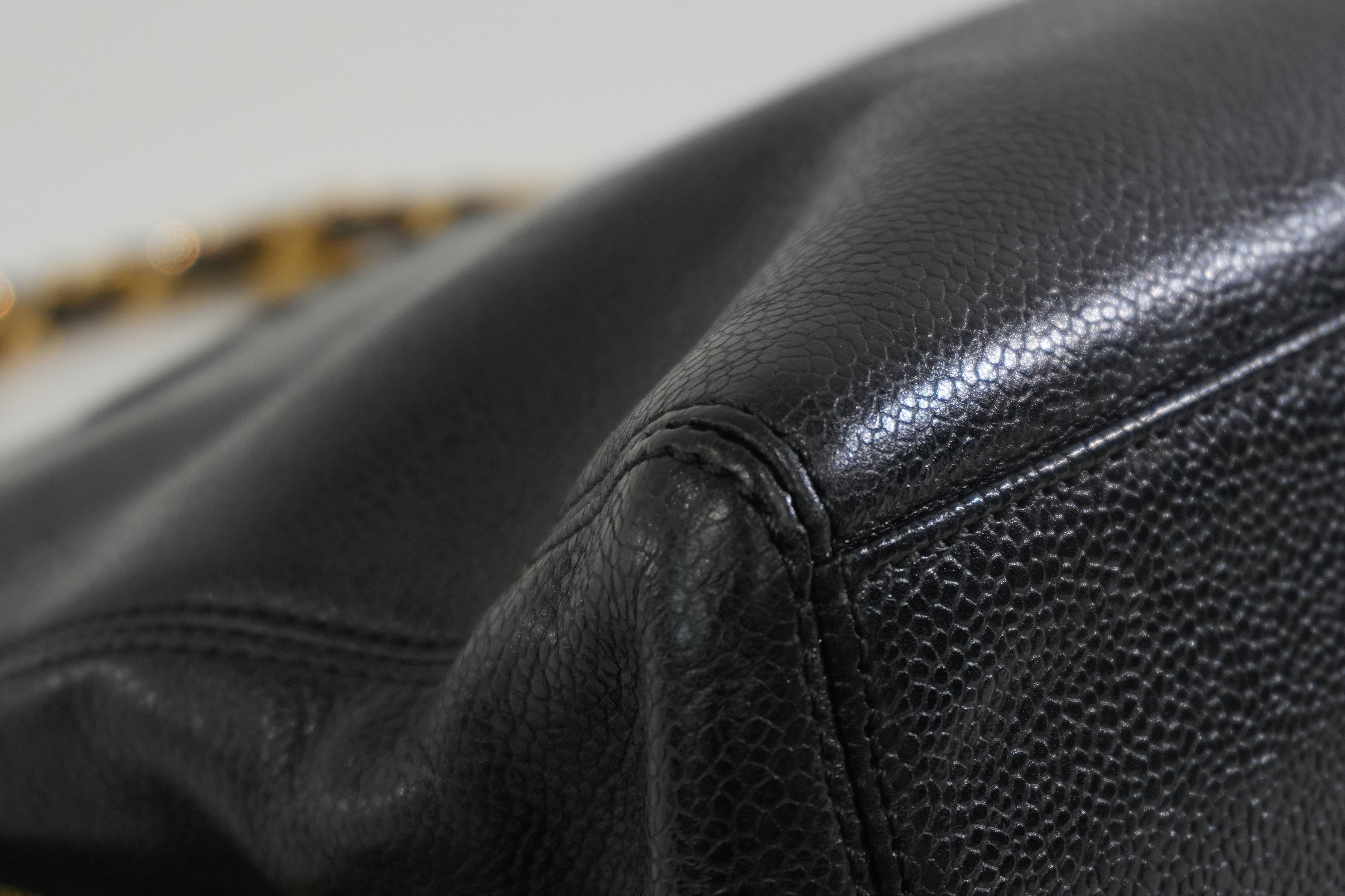 Pre-owned Chanel Caviar Skin Leather Chain Shoulder Bag Black