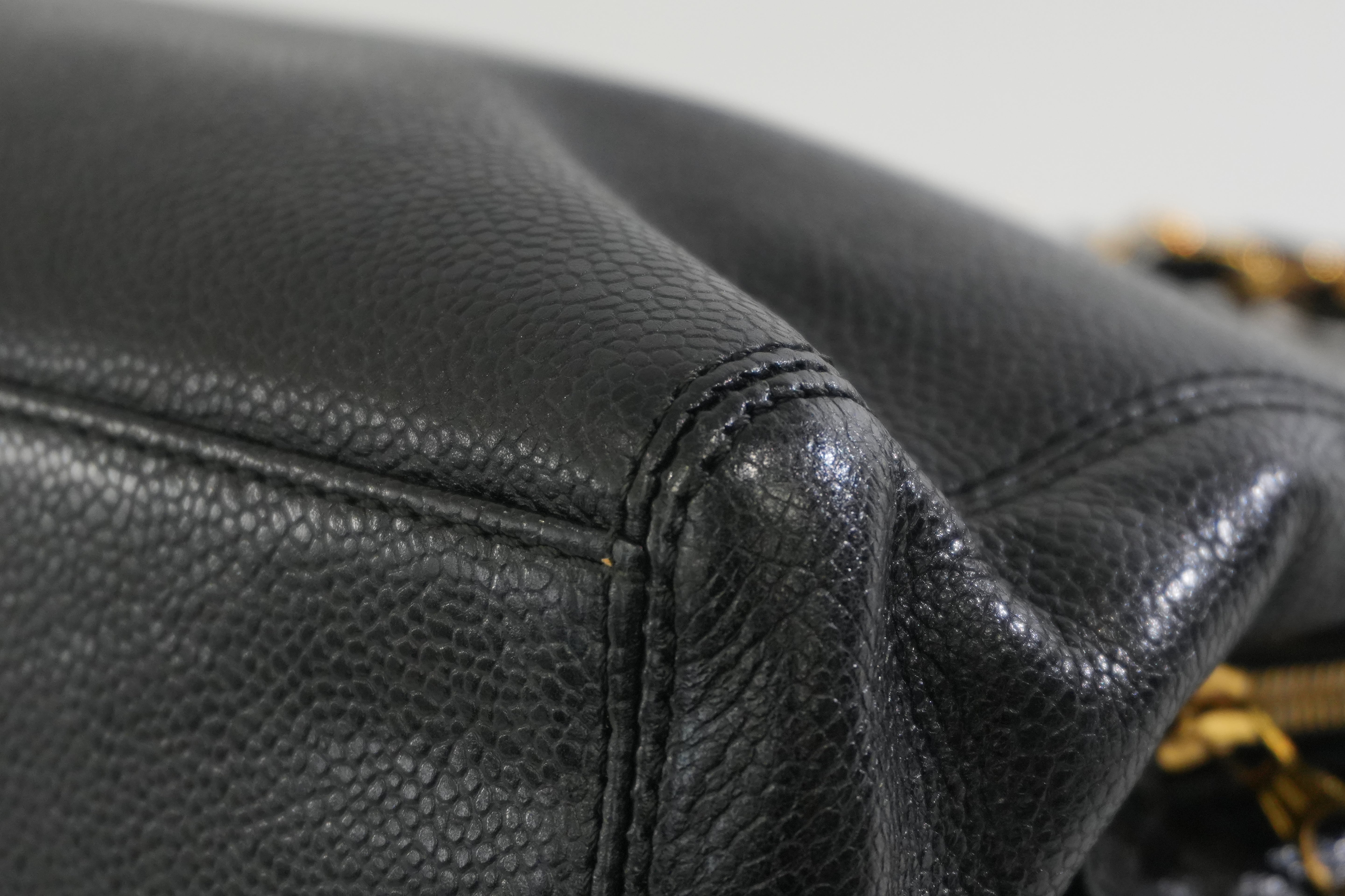 Pre-owned Chanel Caviar Skin Leather Chain Shoulder Bag Black